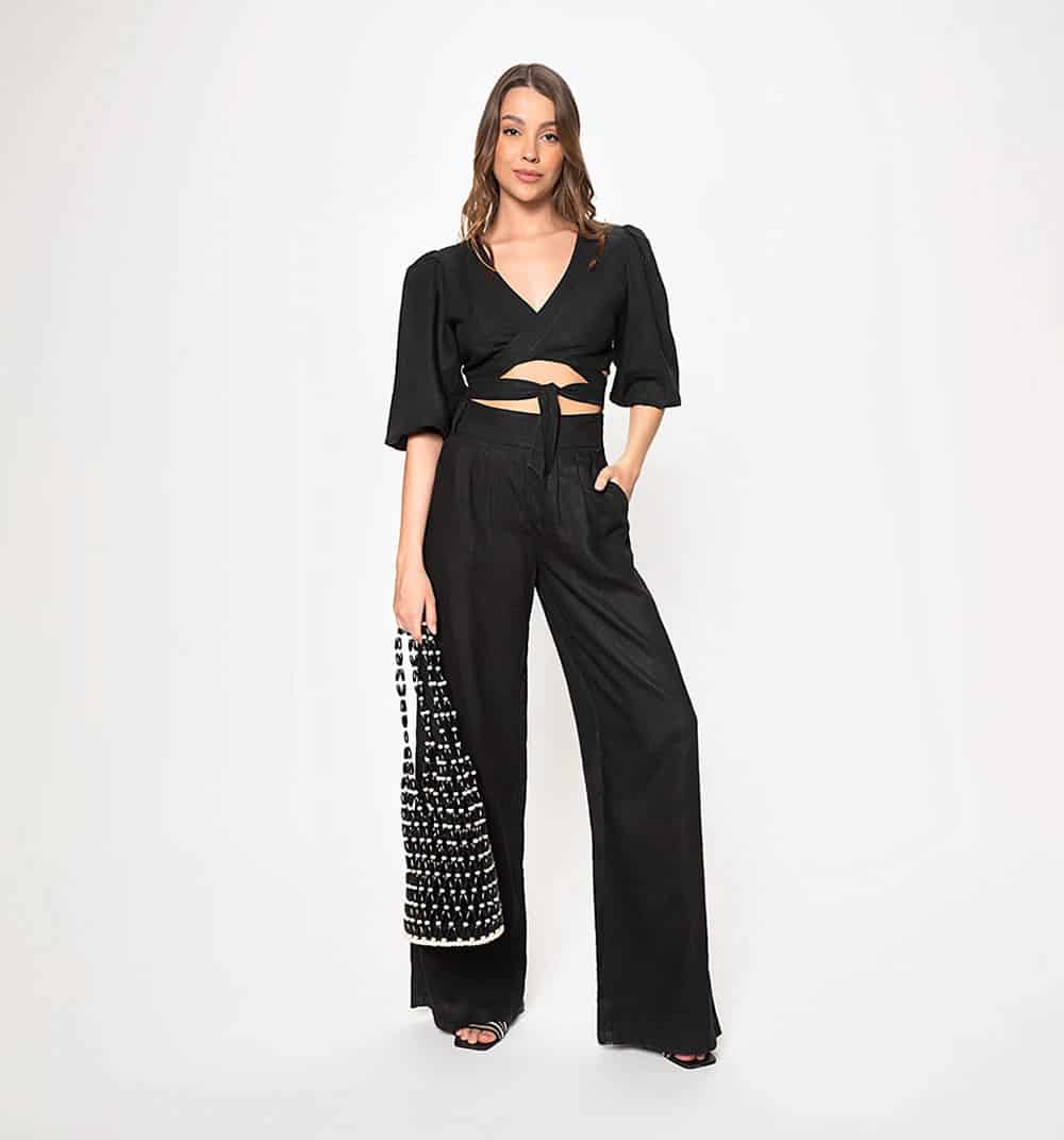 Blusa corta cruzada multiples pespuntes - miniatura 2