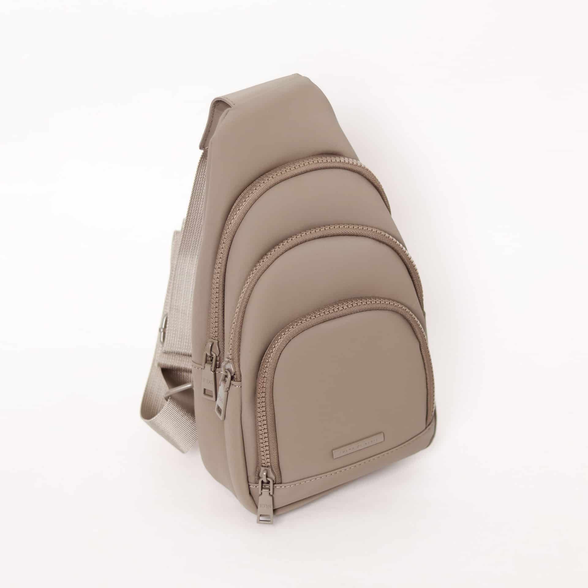 Bolso estilo canguro pequeño - miniatura 2