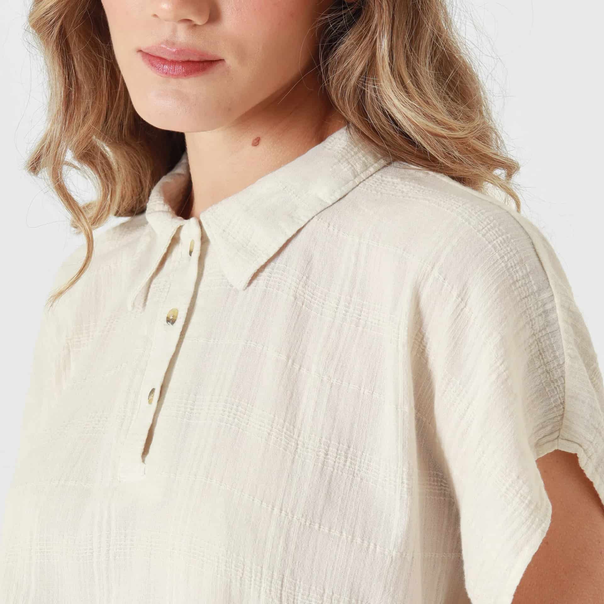 Blusa Cuello Sport Manga Corta - miniatura 2