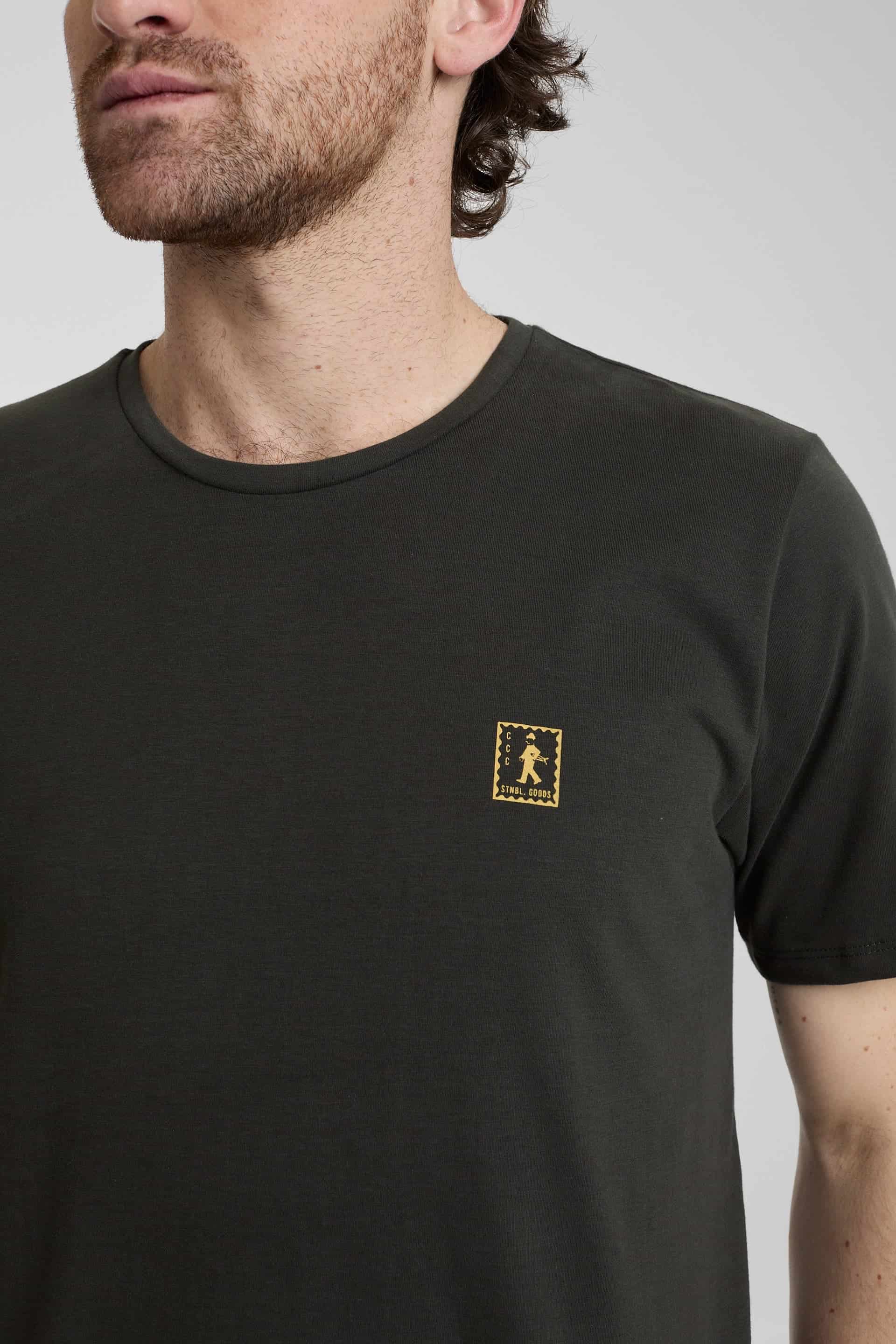 Camiseta Carry The Essentials - miniatura 3