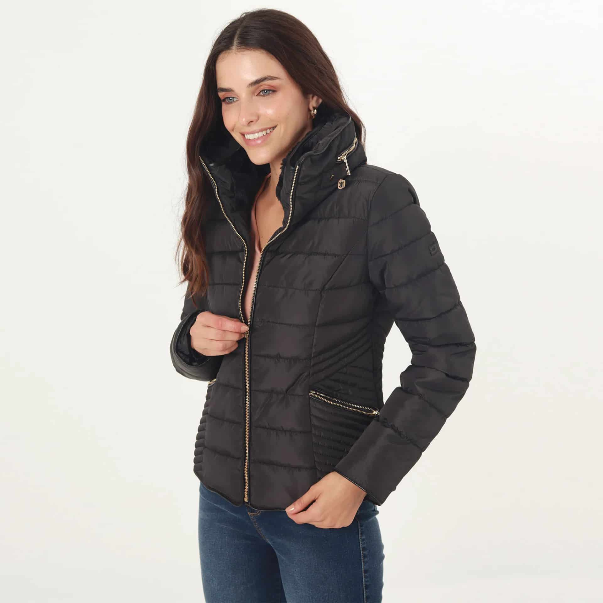 Chaqueta acolchada cuello alto con capucha interna - miniatura 6