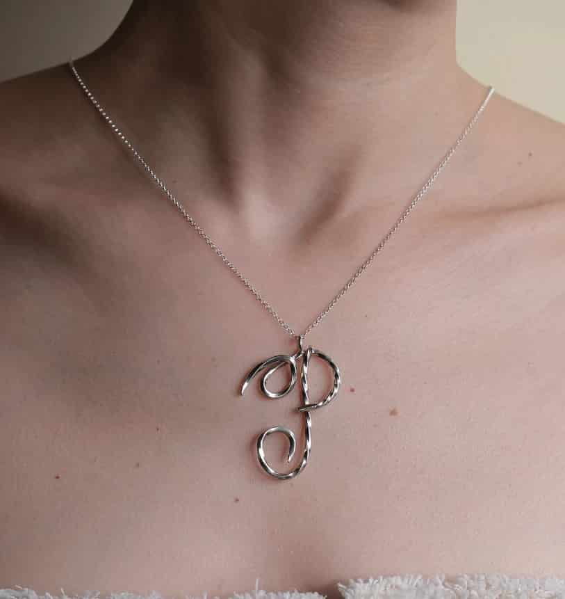 MERINGUE INITIALS NECKLACE - miniatura 1