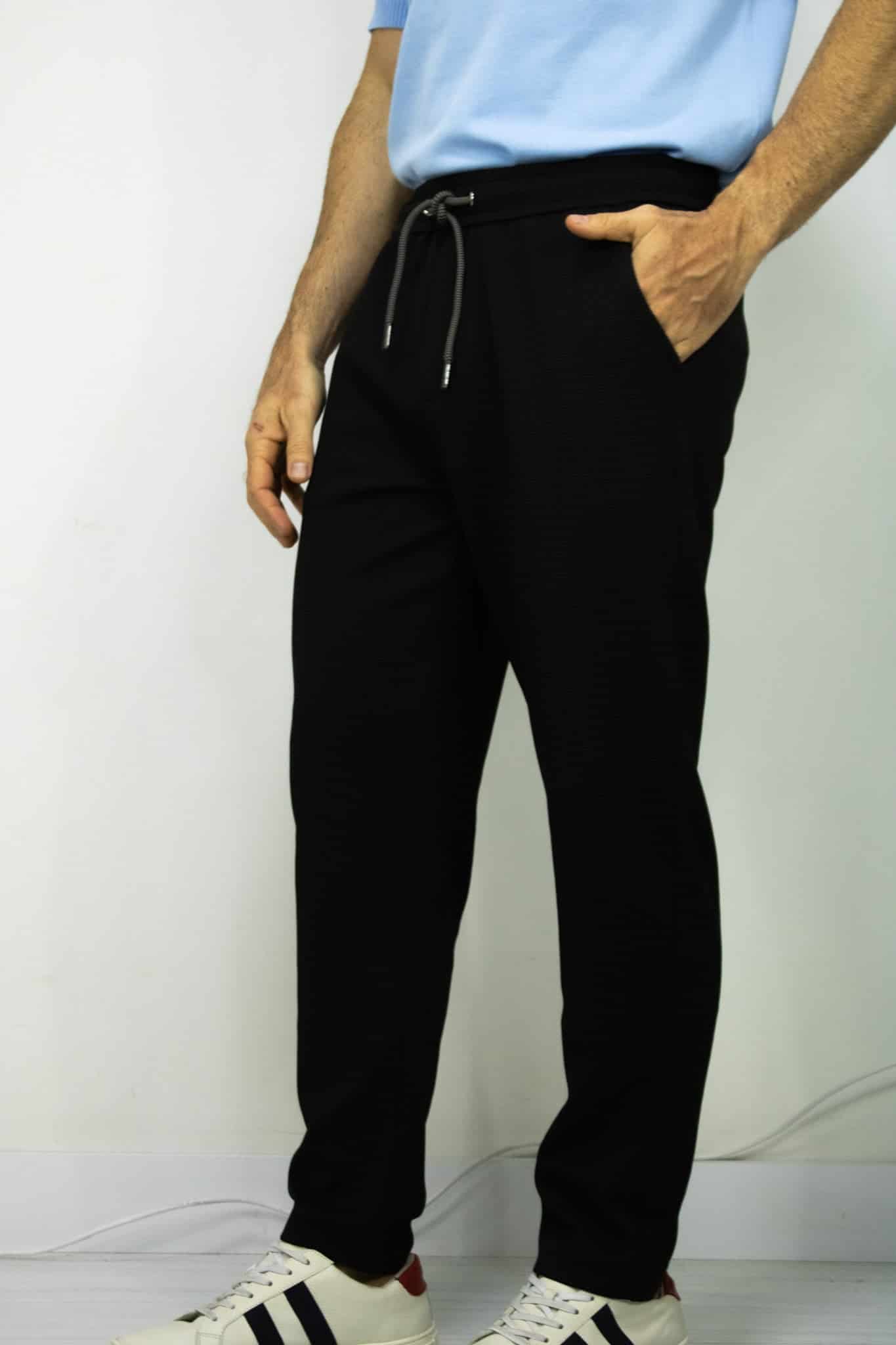 JOGGER TEXTURIZADO NEGRO PARA HOMBRE - miniatura 2