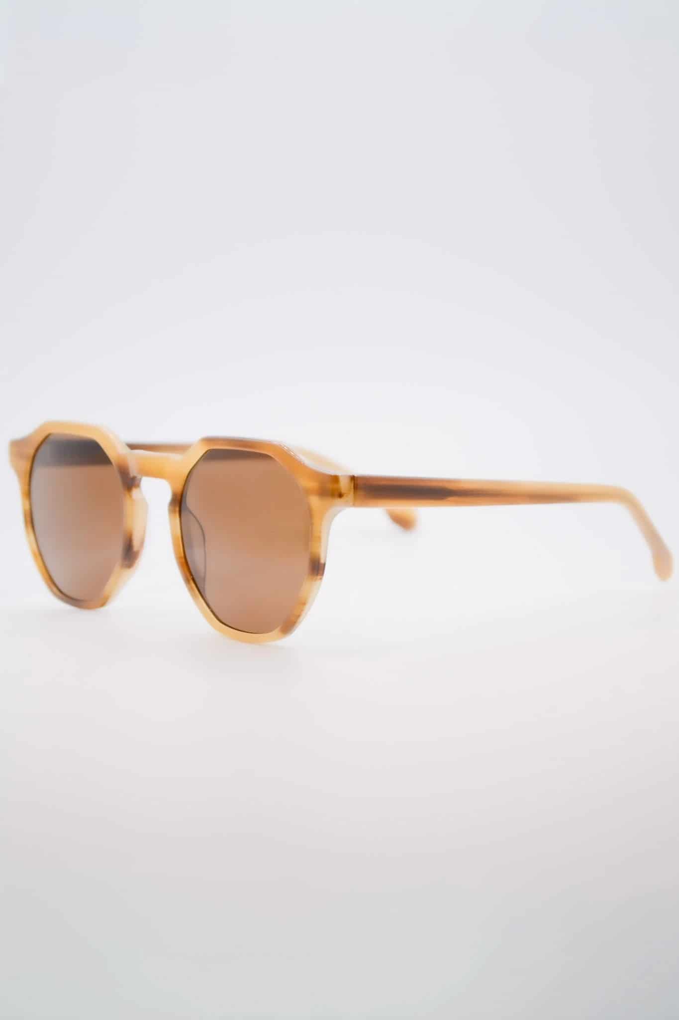 gafas de sol three almendra - miniatura 2