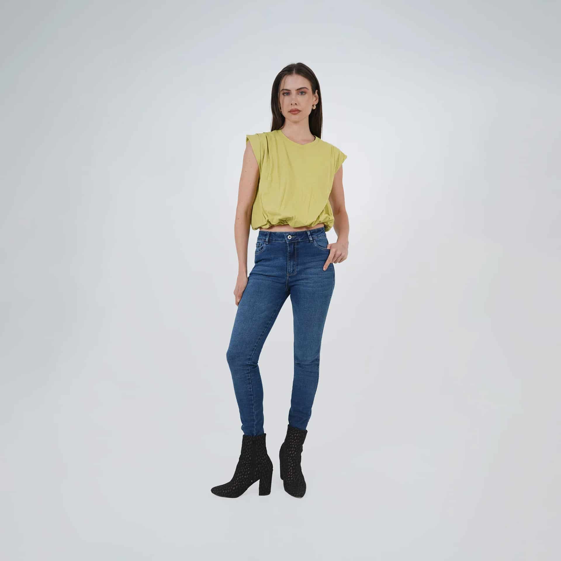 Camiseta crop top globo cuello redondo manga rodada - miniatura 4