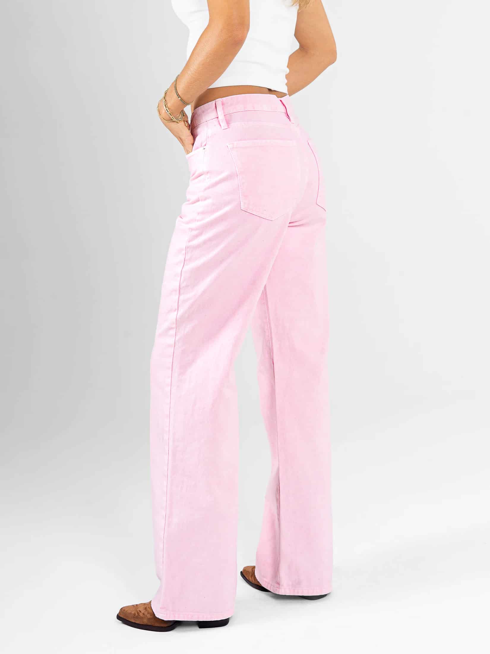 Ref: 0620541 Pantalón mom flare, rígido, tiro alto, tono rosa - miniatura 2
