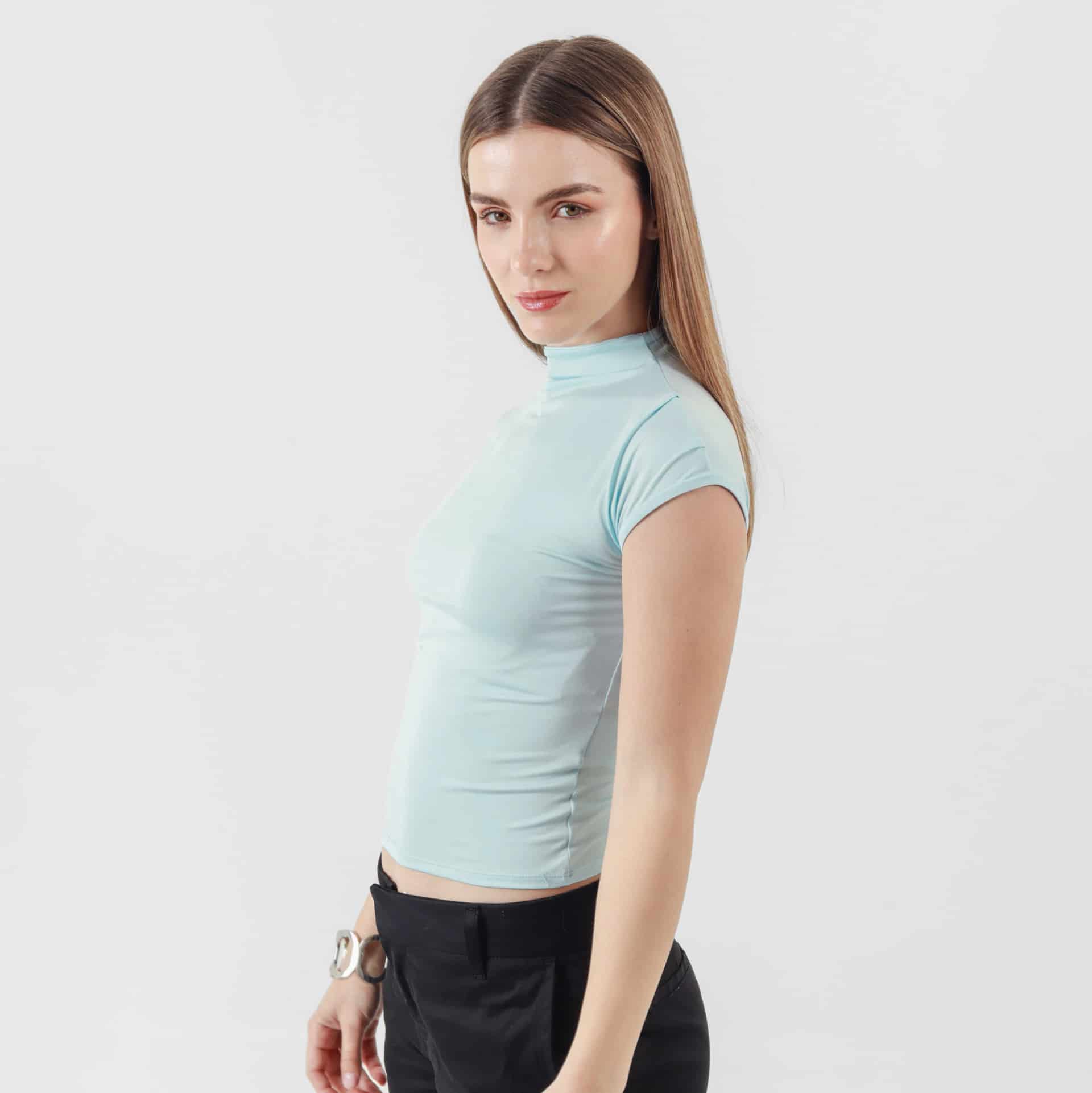 Camiseta básica cuello alto manga sisa rodada - miniatura 1