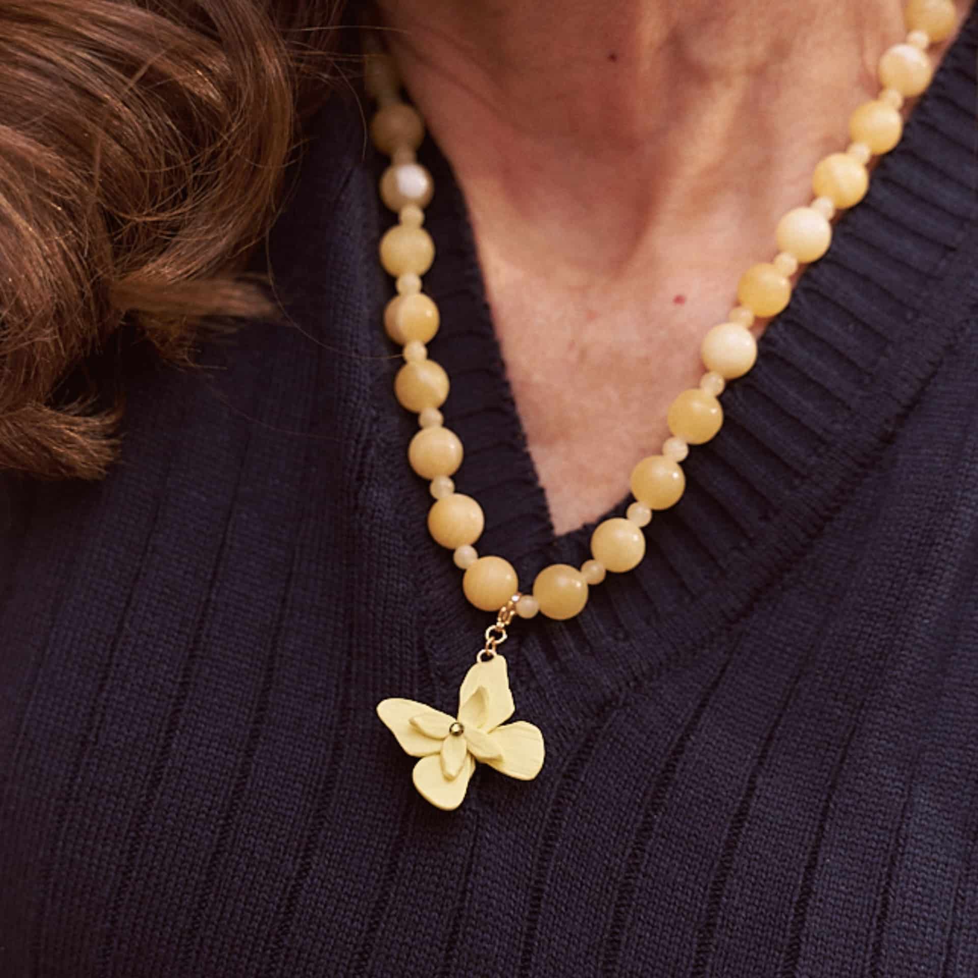 Collar Alas en Flor mini Butter Yellow - miniatura 2