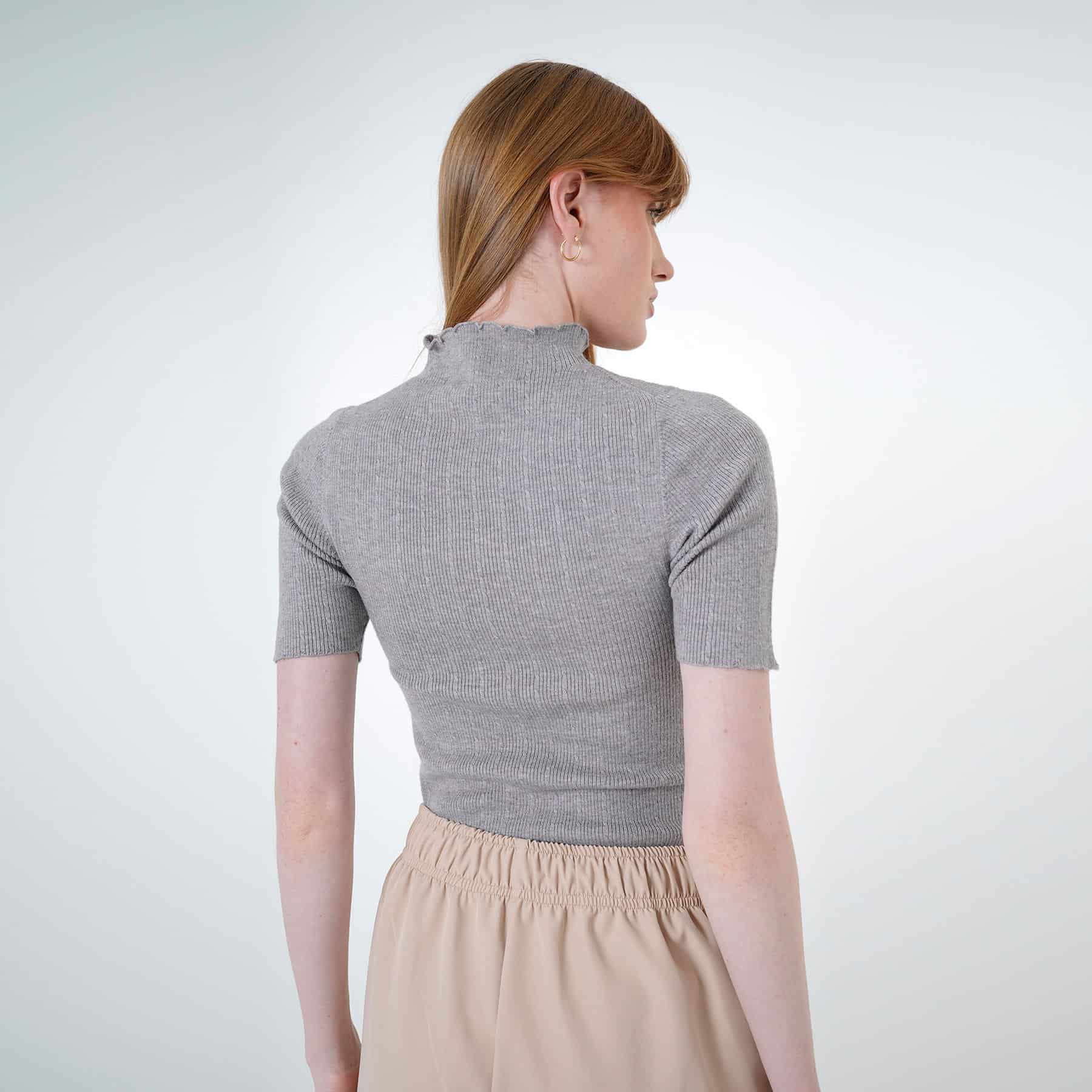 Sweater canale cuello alto manga corta - miniatura 2