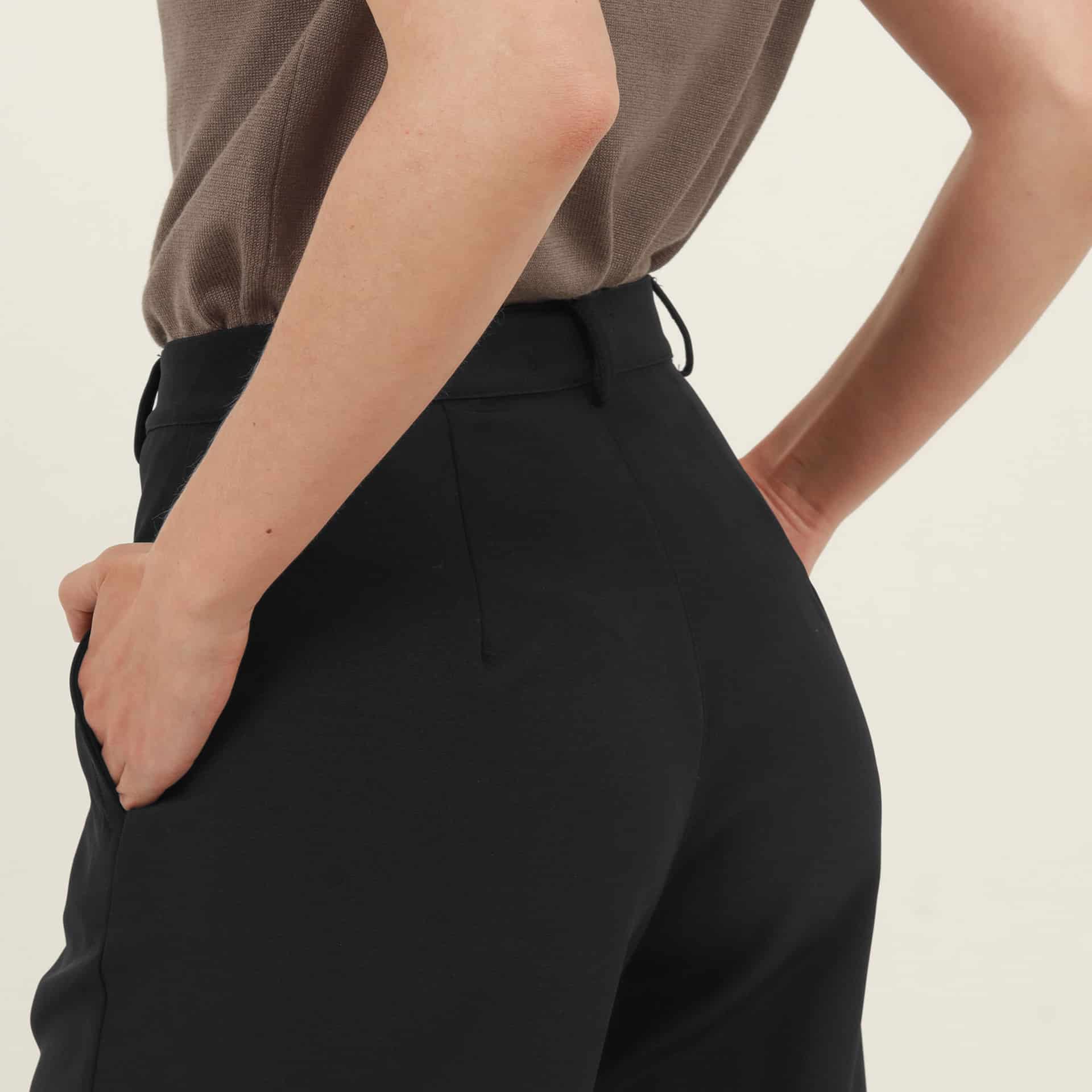 Pantalón rectobásico con pinzas - miniatura 8