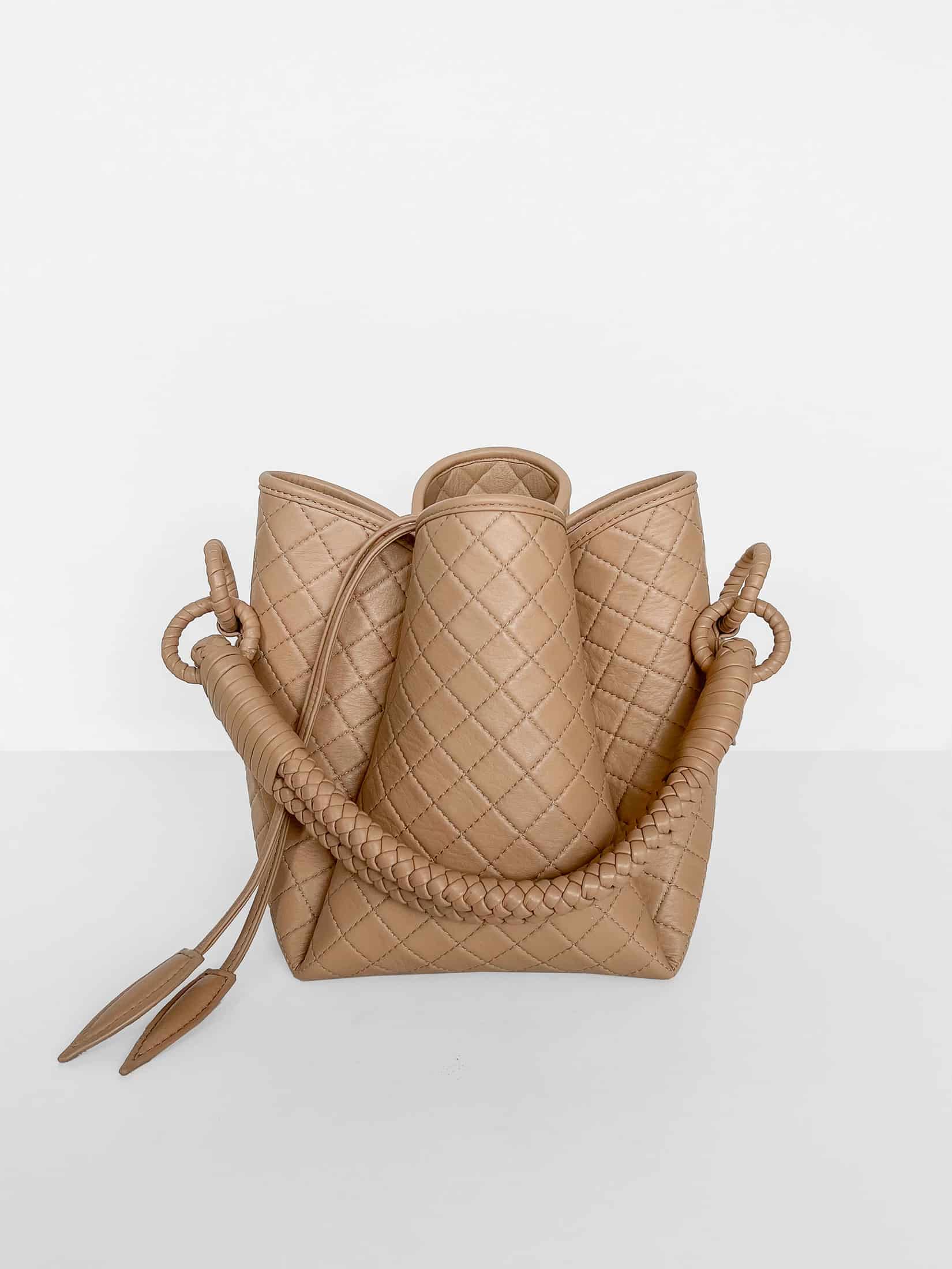 Tulip Bucket Bag, Cappuccino - miniatura 1