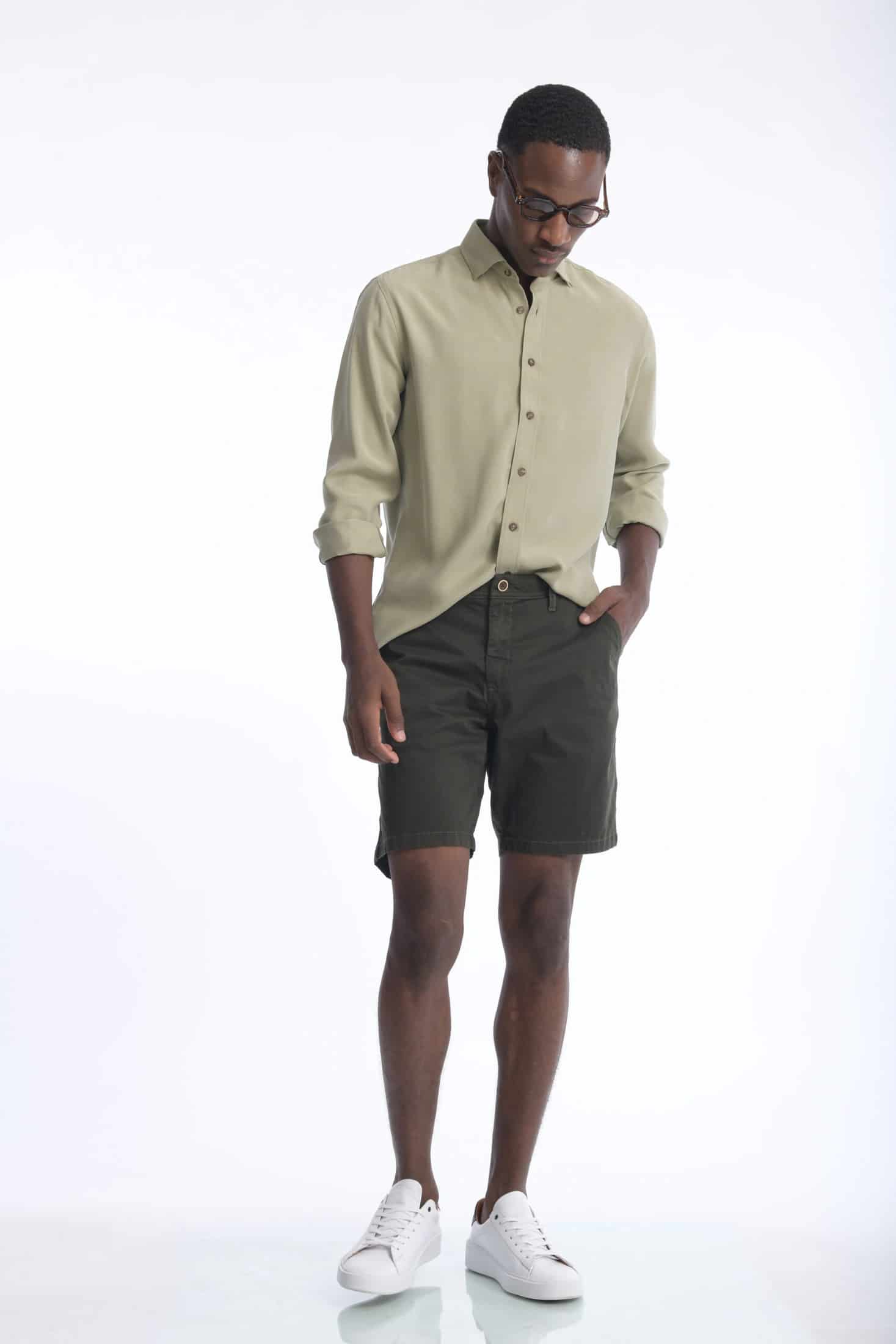 Bermuda Chino Dril Verde Militar - miniatura 1