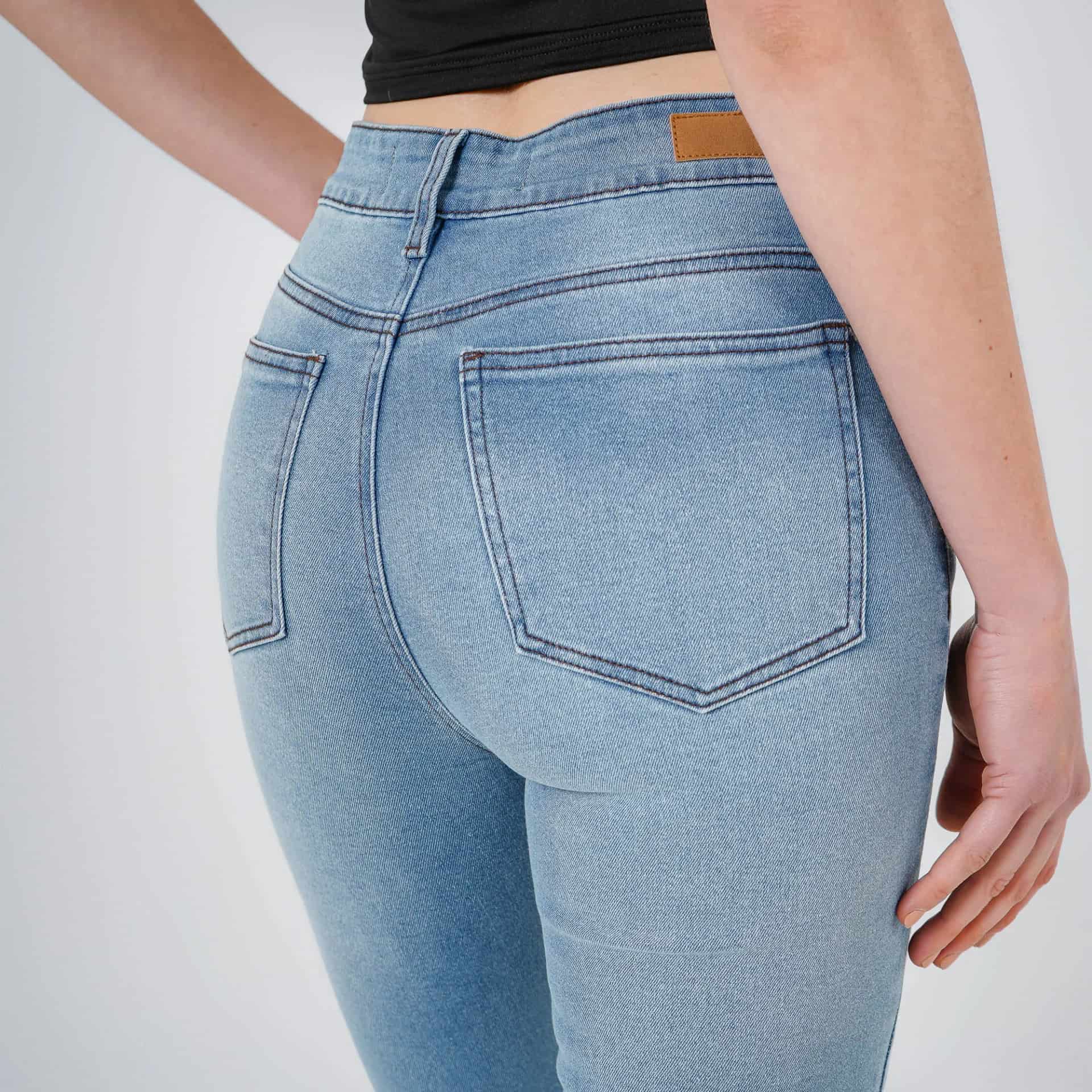 Jean Diva Tiro Medio Bota Skinny - miniatura 3