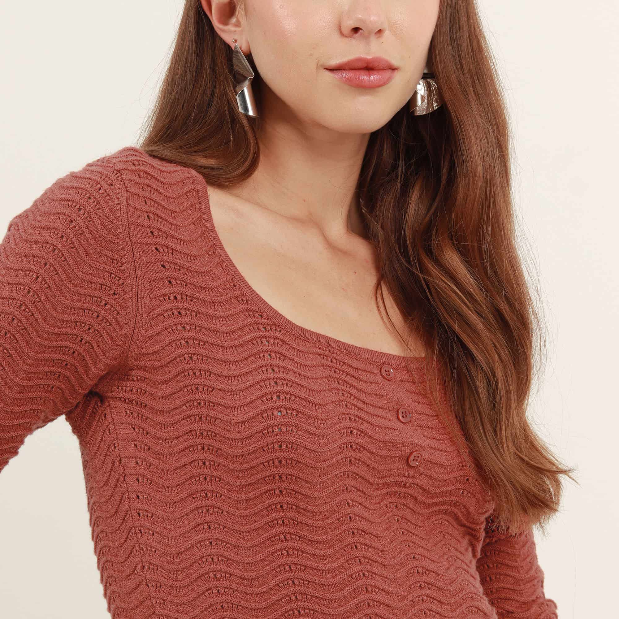 Sweater con textura cuello en u manga larga con botón - miniatura 4