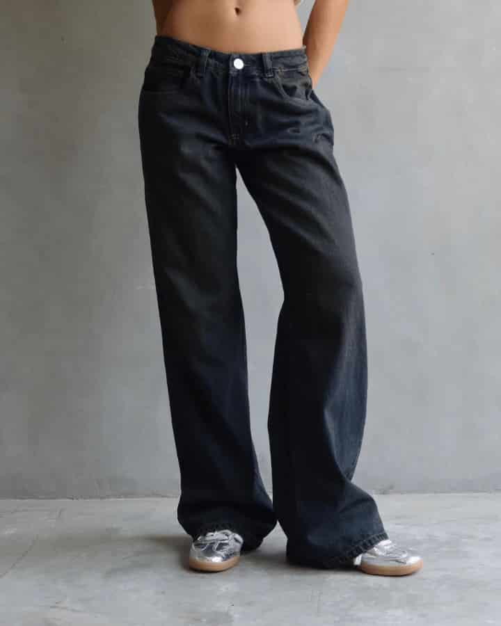 JEAN LOW WIDE FIT TIRO BAJO ANCHO AZUL DIRTY WASHED - miniatura 3