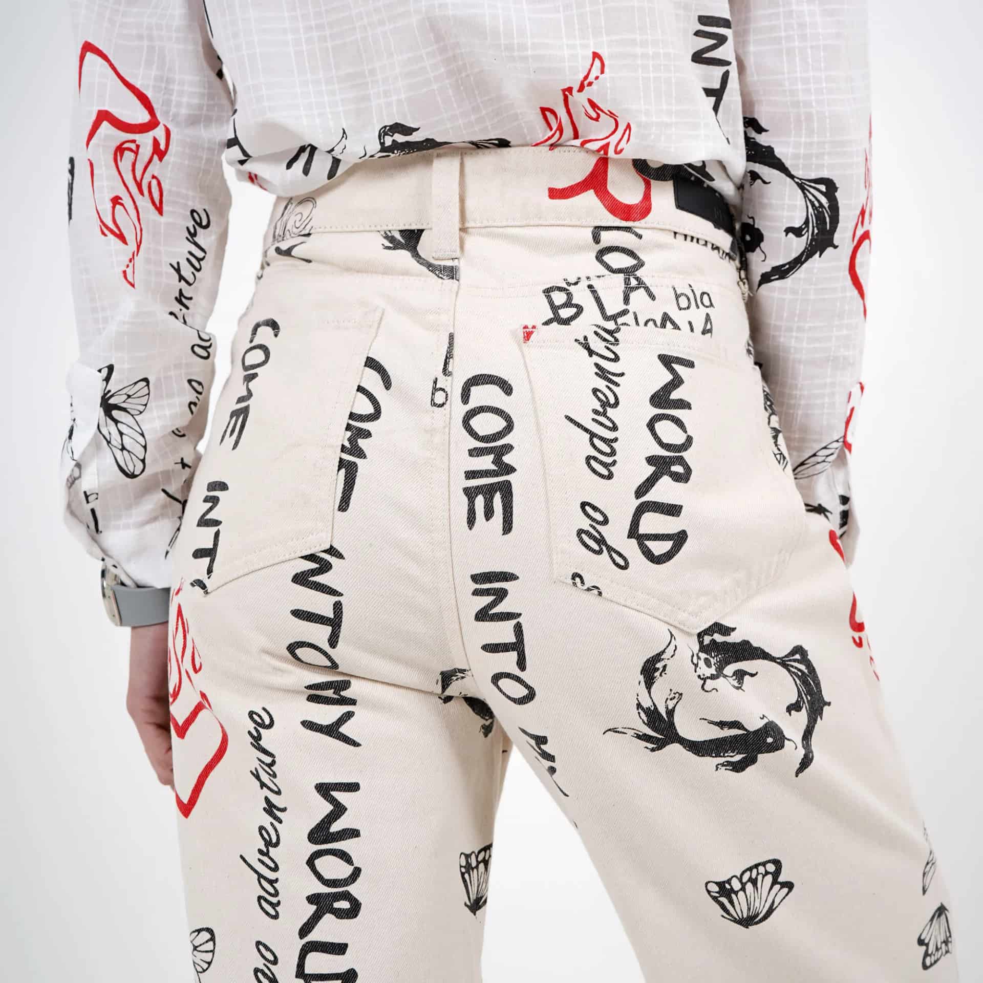 Pantalón estampado textos bota recta - miniatura 4