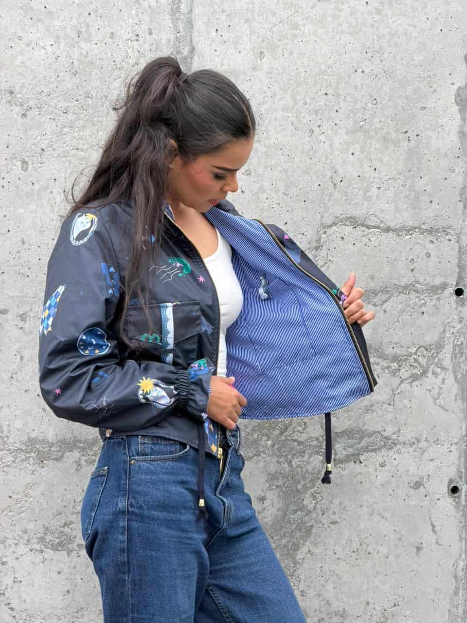 Chaqueta Corta Estampada Azul - miniatura 4