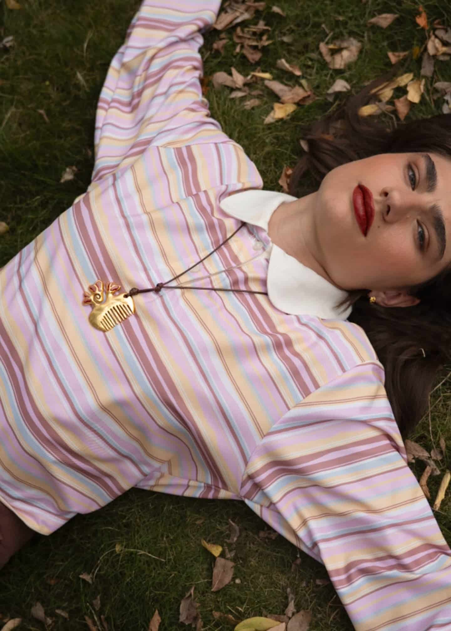 COMB BOW NECKLACE - miniatura 2