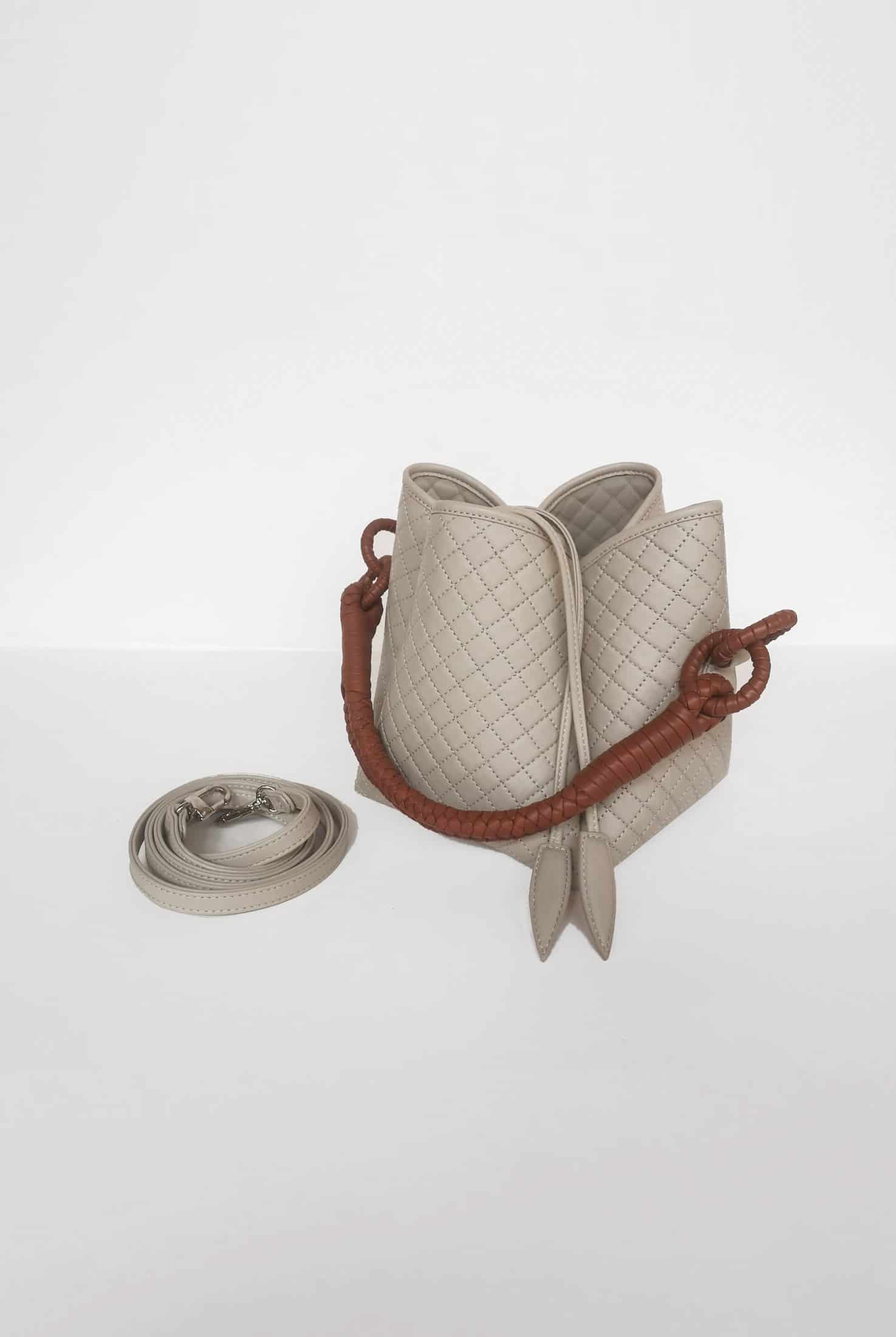 Tulip Mini Bucket Bag, Off-white & Brandy - miniatura 4