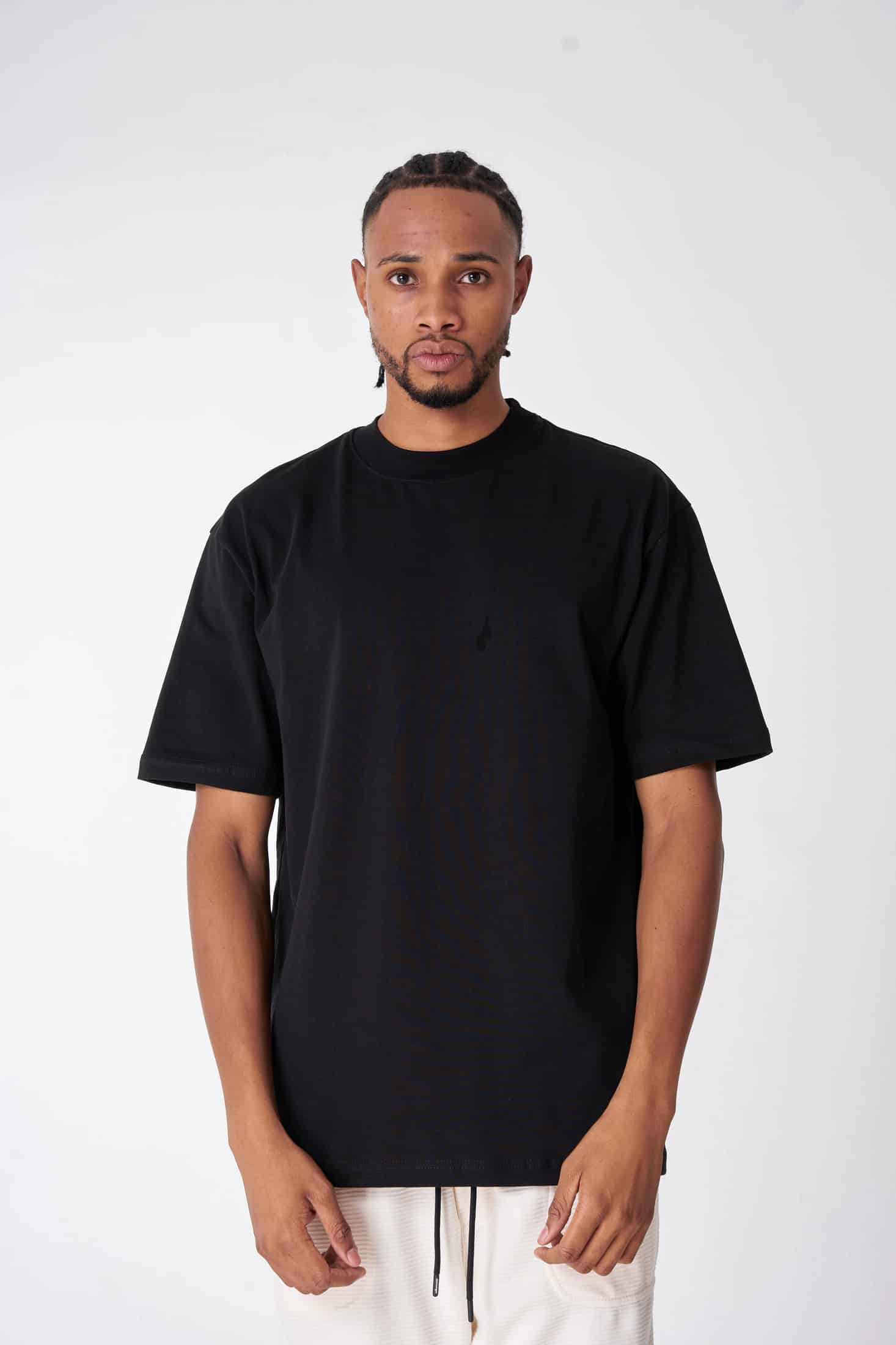 CAMISETA 250 GRAMOS, 100% ALGODÓN NEGRA - miniatura 1