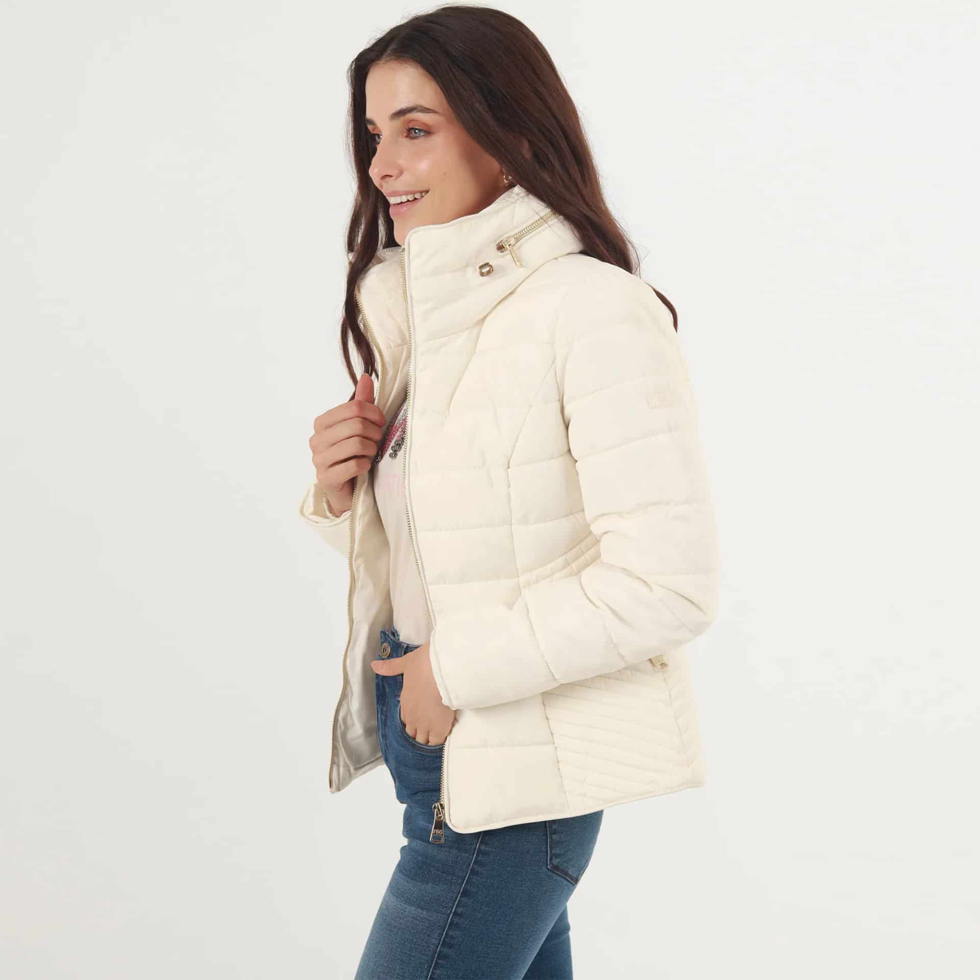 Chaqueta acolchada cuello alto con capucha interna - miniatura 49