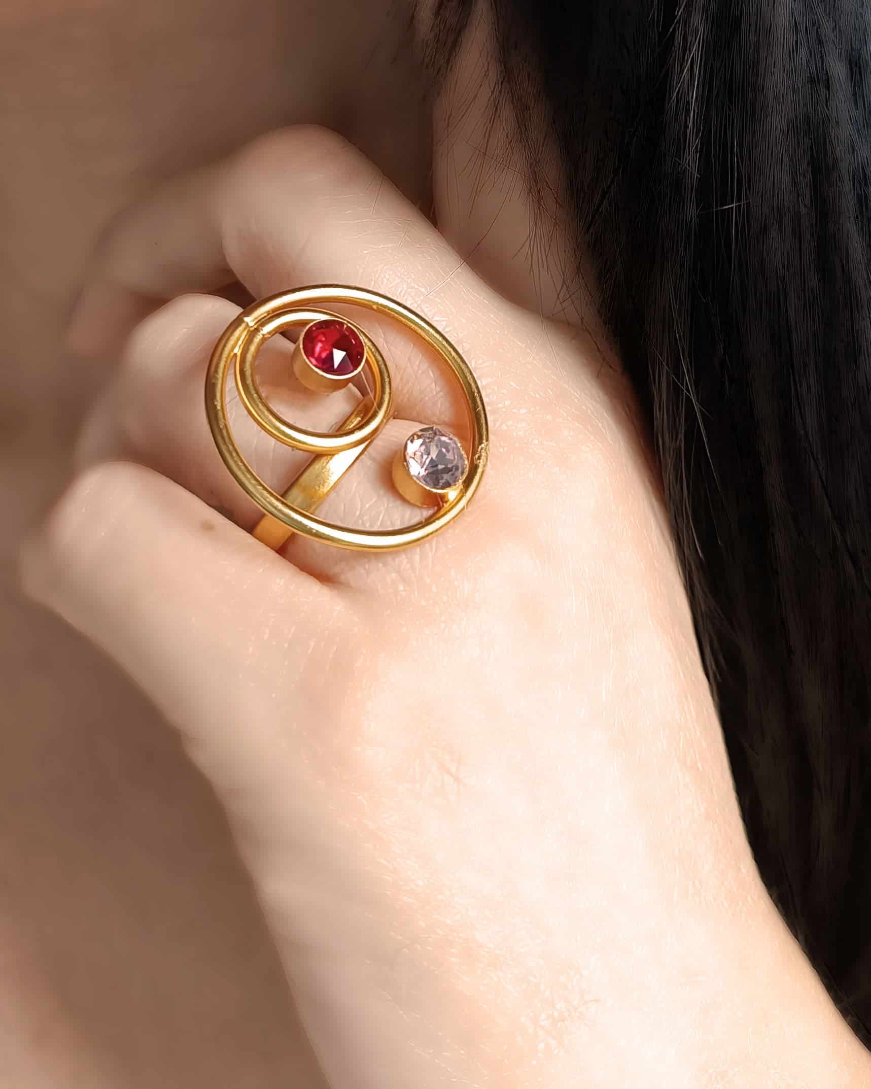 Anillo círculos y cristales - miniatura 2