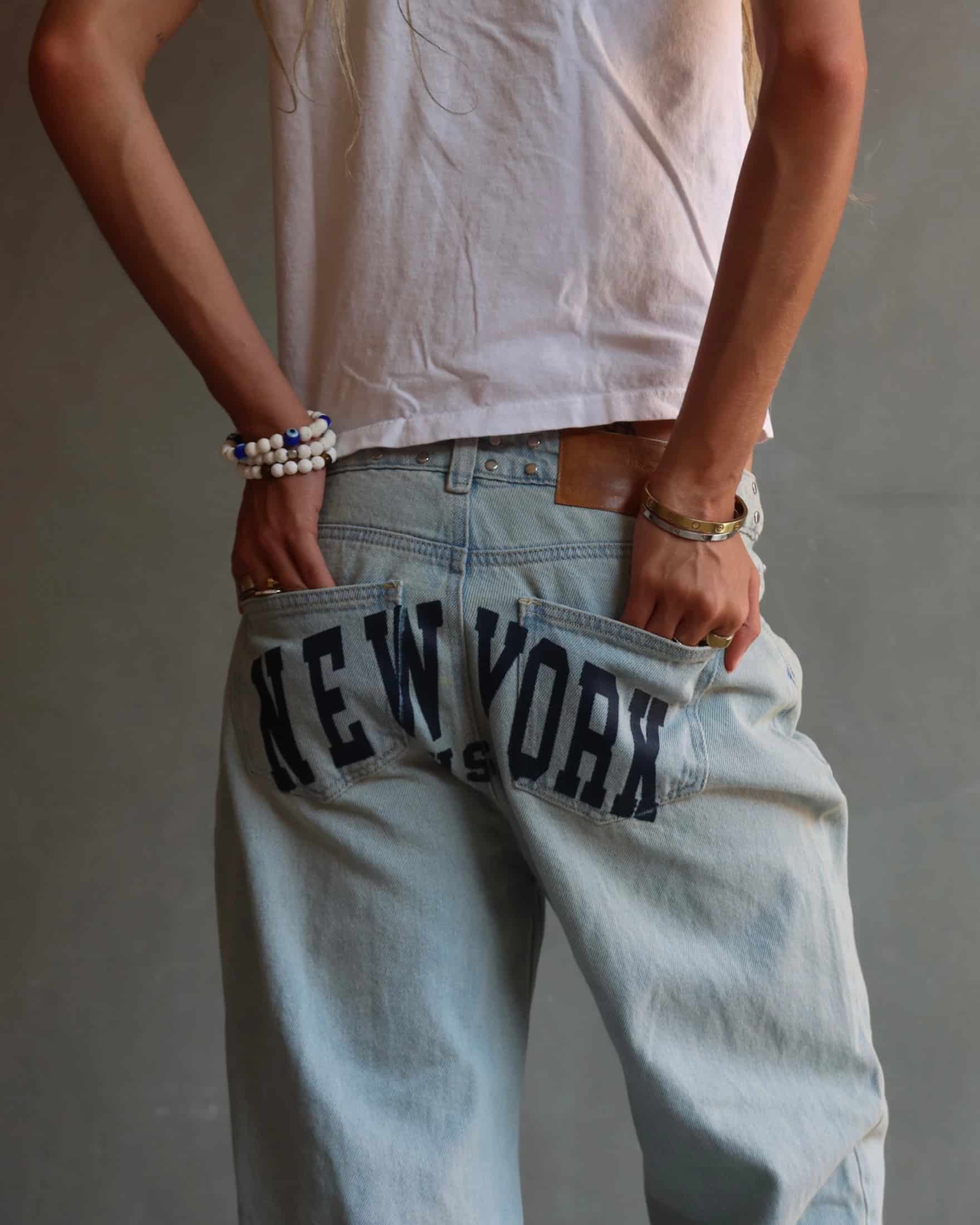 JEAN NEW YORK STUDDED RELAXED FIT AZUL CLARO - miniatura 2