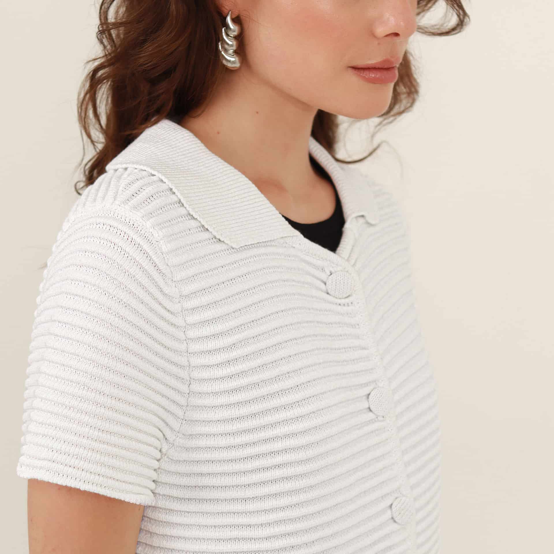 Sweater cárdigan  cuello camisero manga corta rayas en relieve - miniatura 4