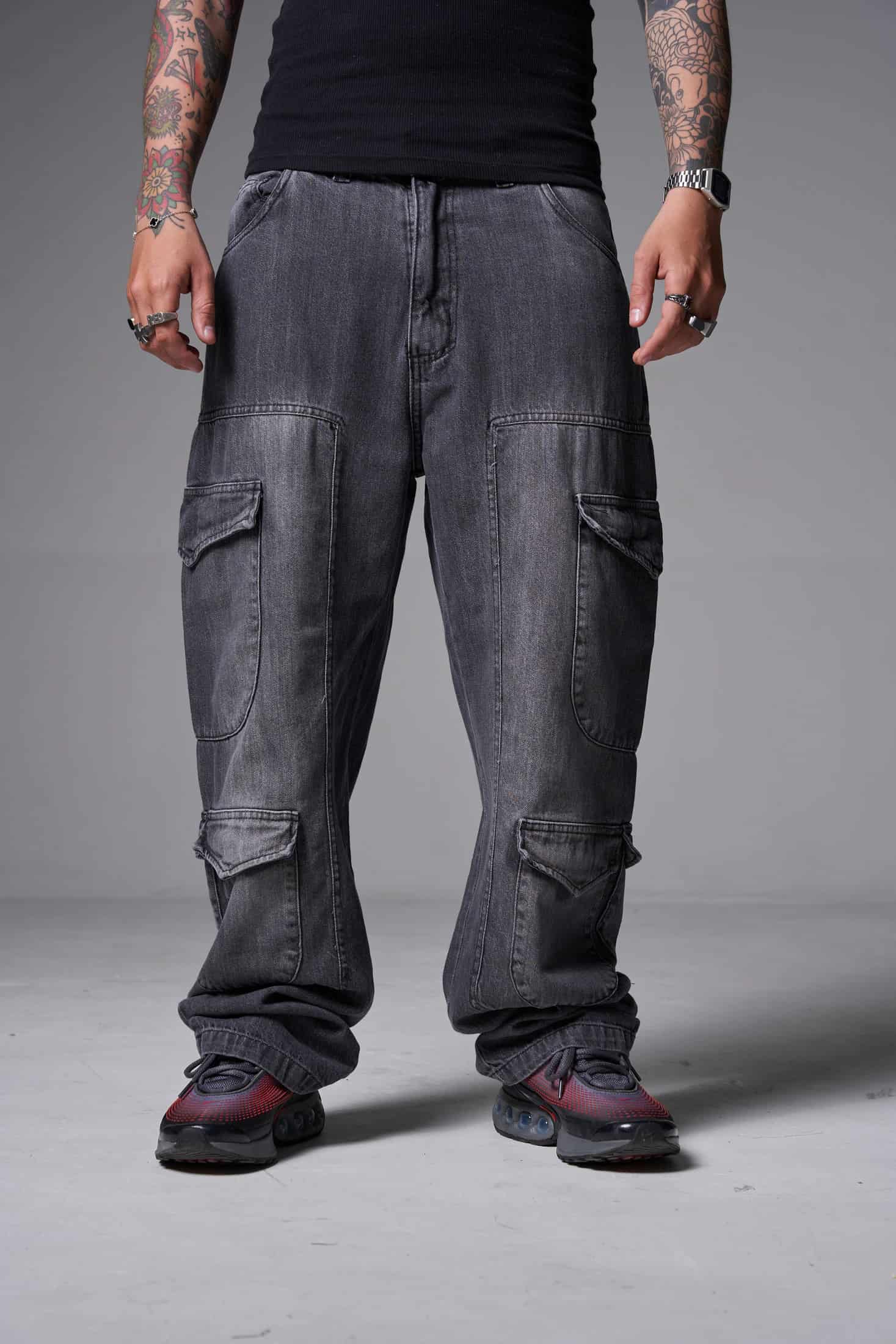 JEANS BAGGY 8 BOLSILLOS PARCHE GRIS OSCURO - miniatura 2