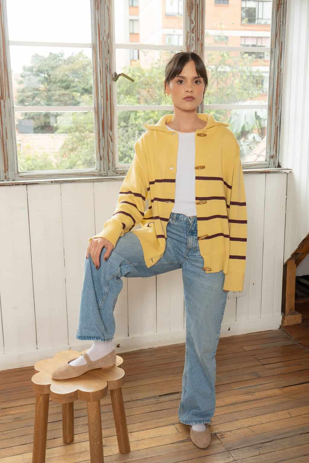Sweater Botones Madera Amarillo - miniatura 2