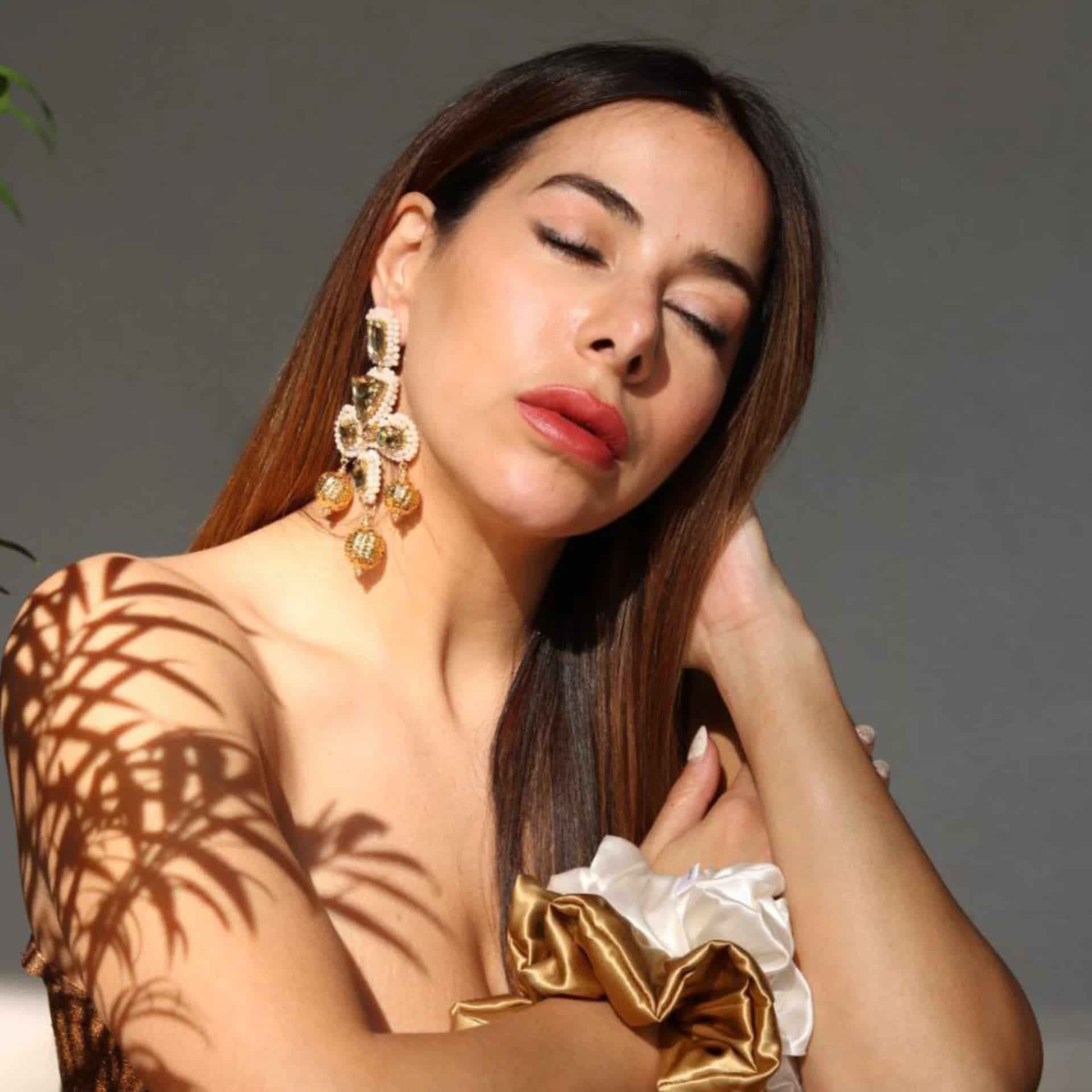 Golden Grace Earrings - miniatura 3