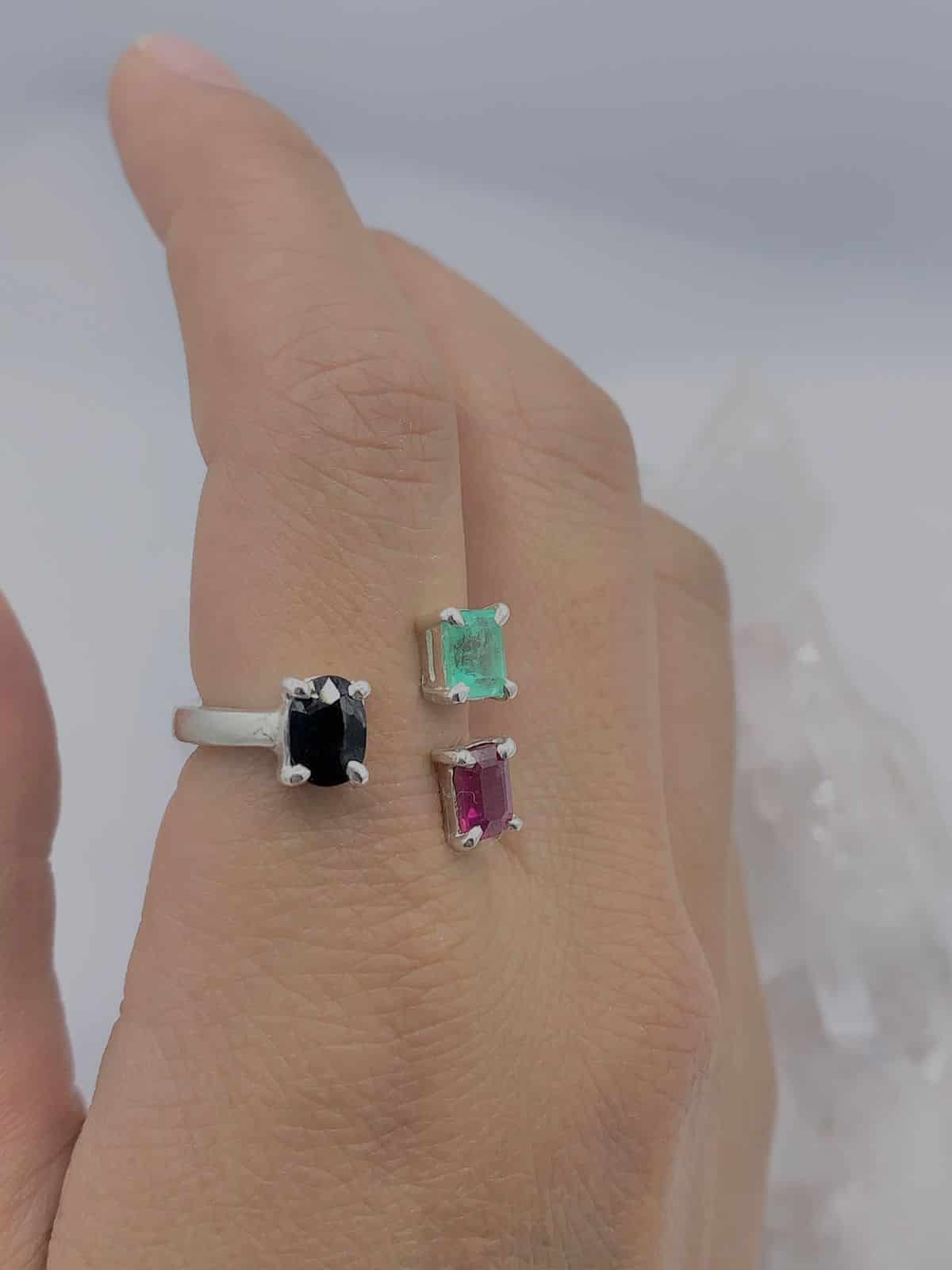 Anillo multipiedras Rubí, Esmeralda y Turmalina colección llénate de color - miniatura 2