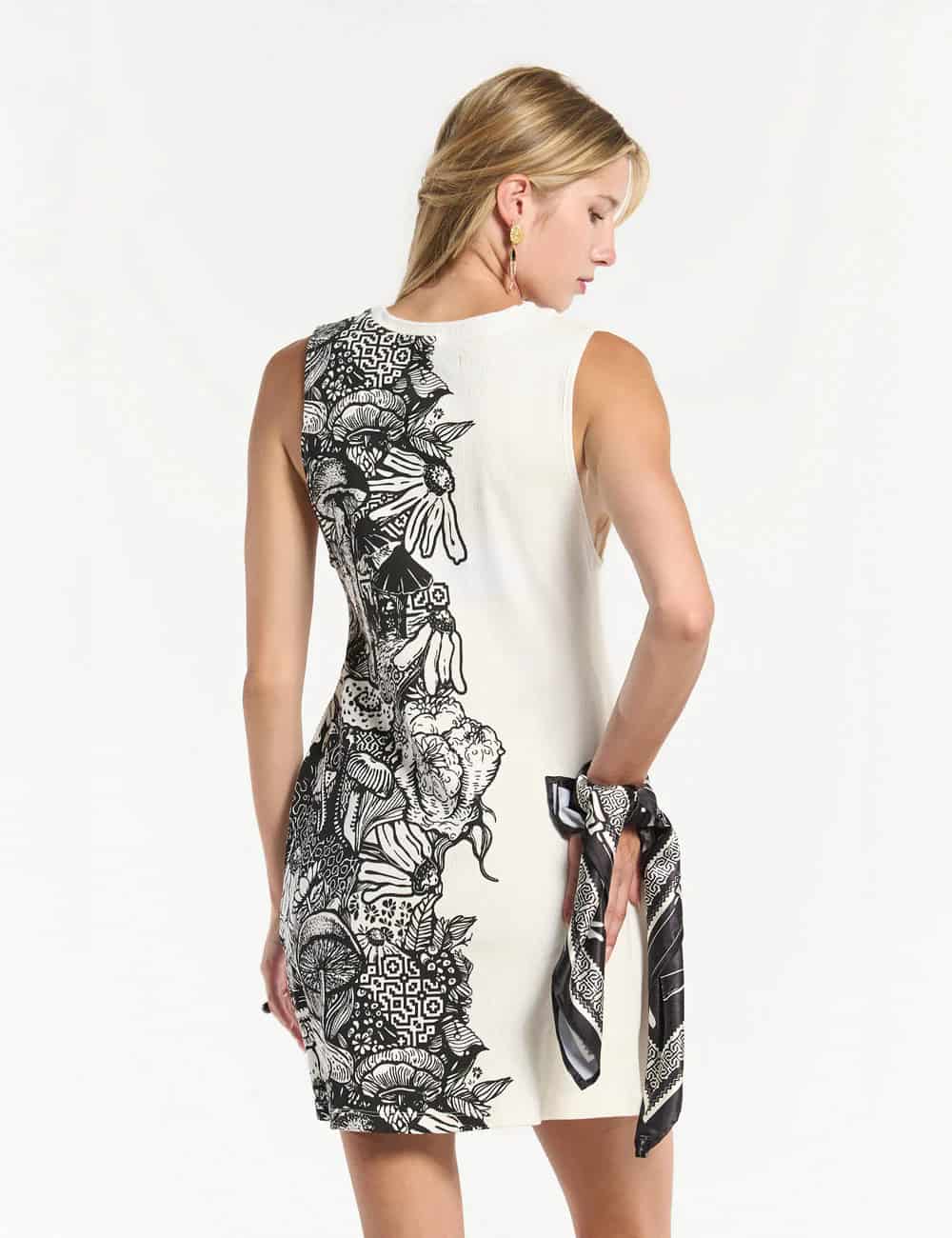 Vestido Corto cuello Alto Flora crudo Mujer - miniatura 9