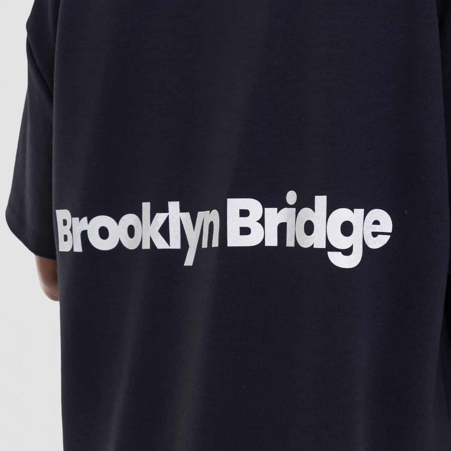 Boxy Fit Tee Brooklyn Bridge Negro - miniatura 12
