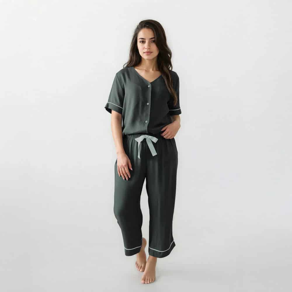 Conjunto Pijama Capri Verde Militar - miniatura 1