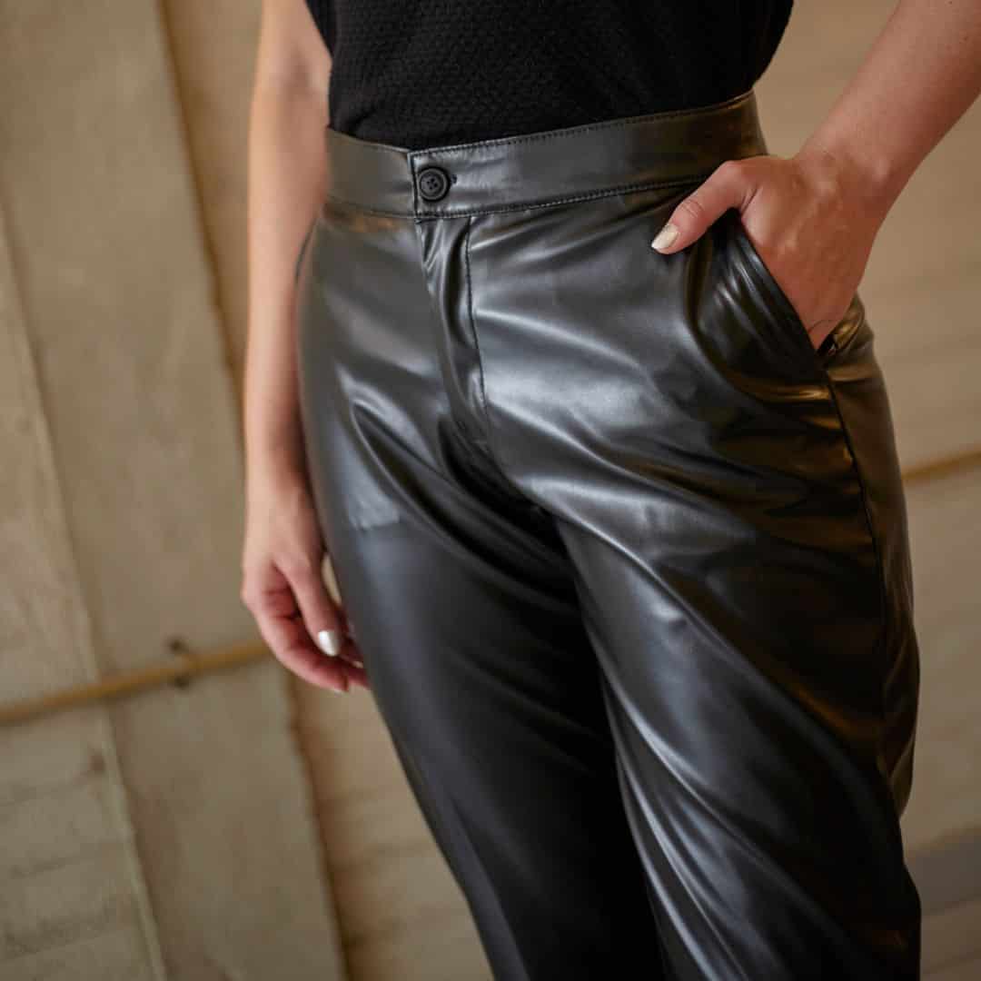 Pantalón Cuerina Negro - miniatura 4