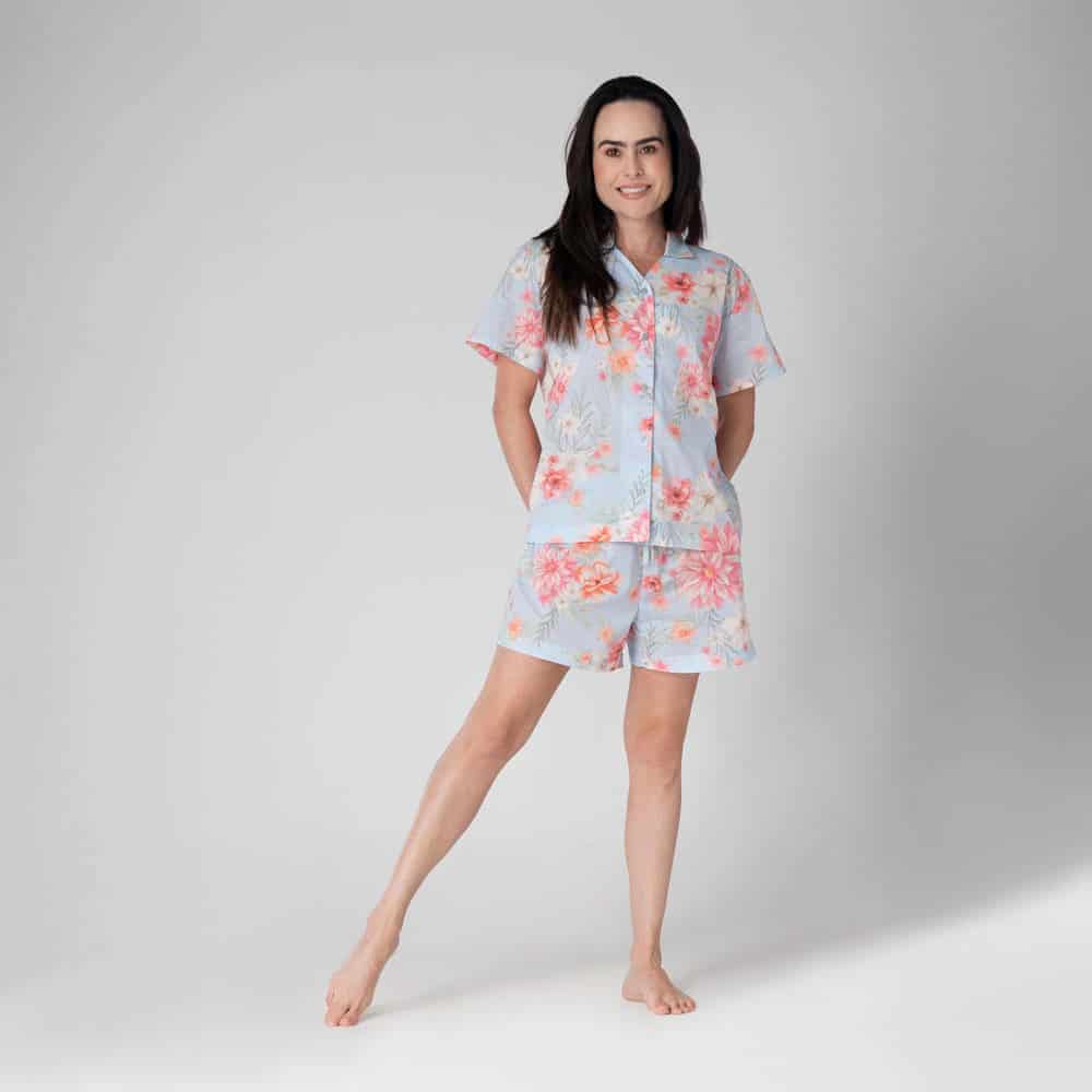 Conjunto de Pijama Short Flores. - miniatura 1