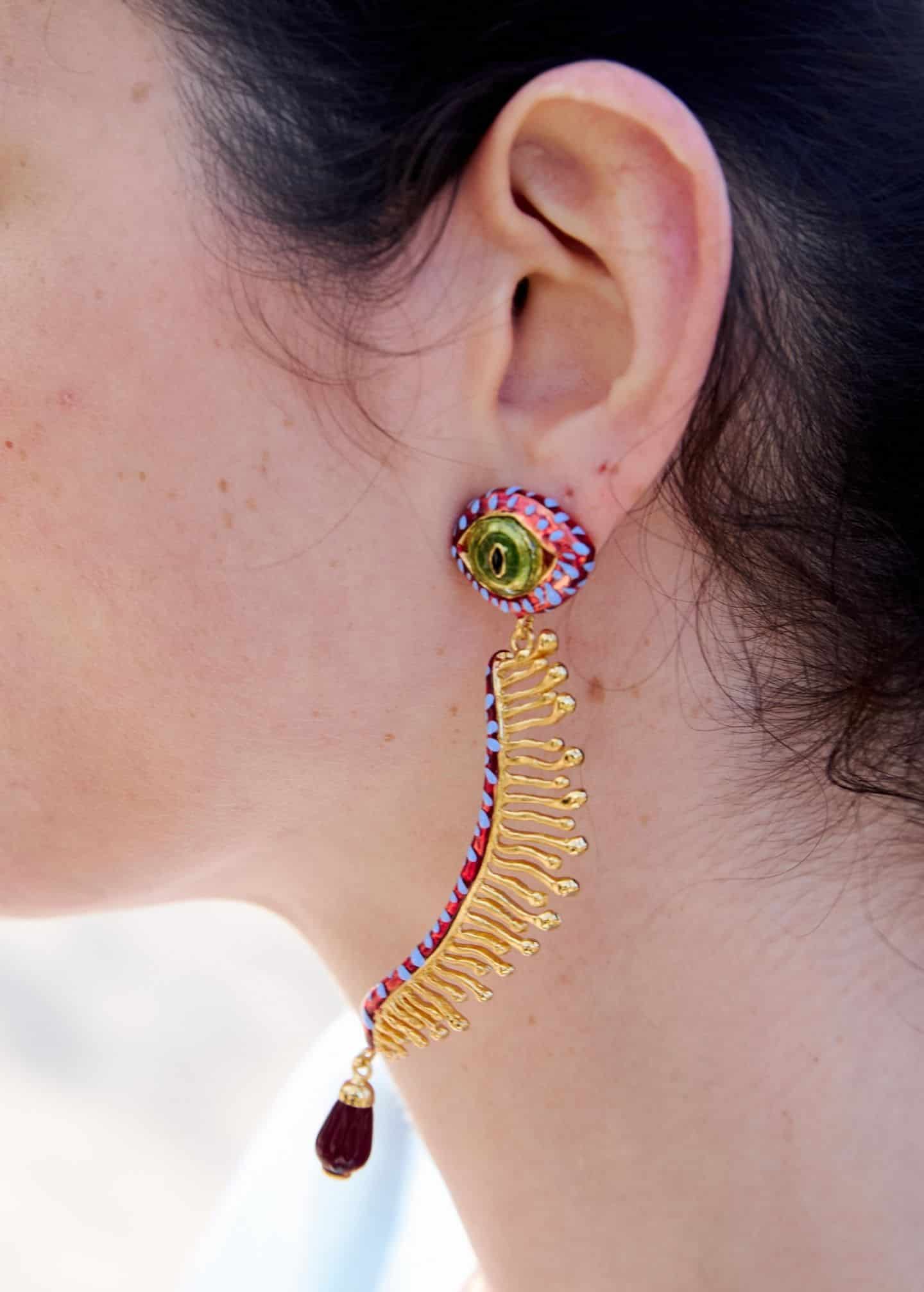 Aretes Largos Cat Eye Burgundy - miniatura 3