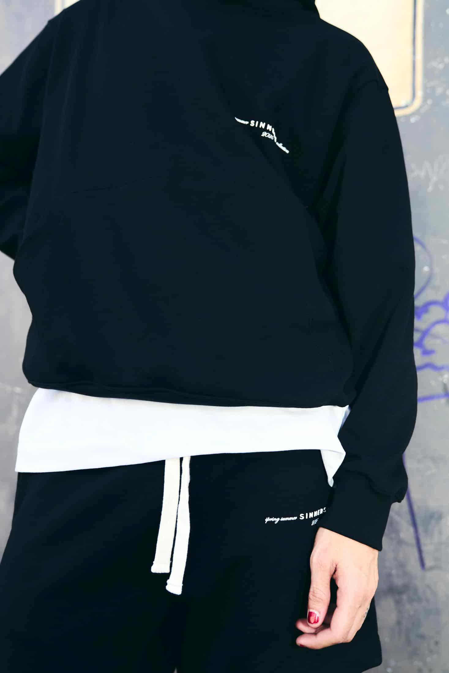 GARMENTS BLACK HOODIE - miniatura 4