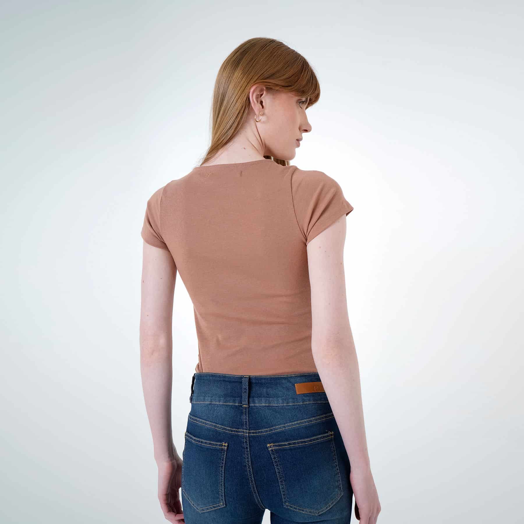 Camiseta escote en U manga corta - miniatura 5