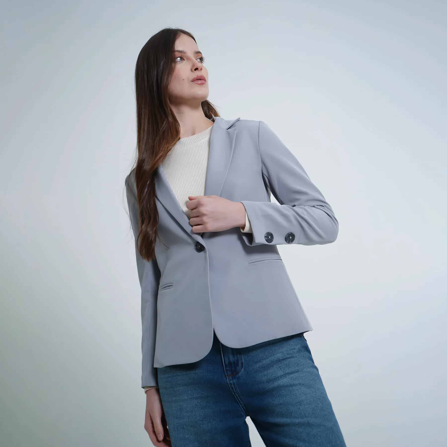 Chaqueta blazer básico con solapa y botones - miniatura 29