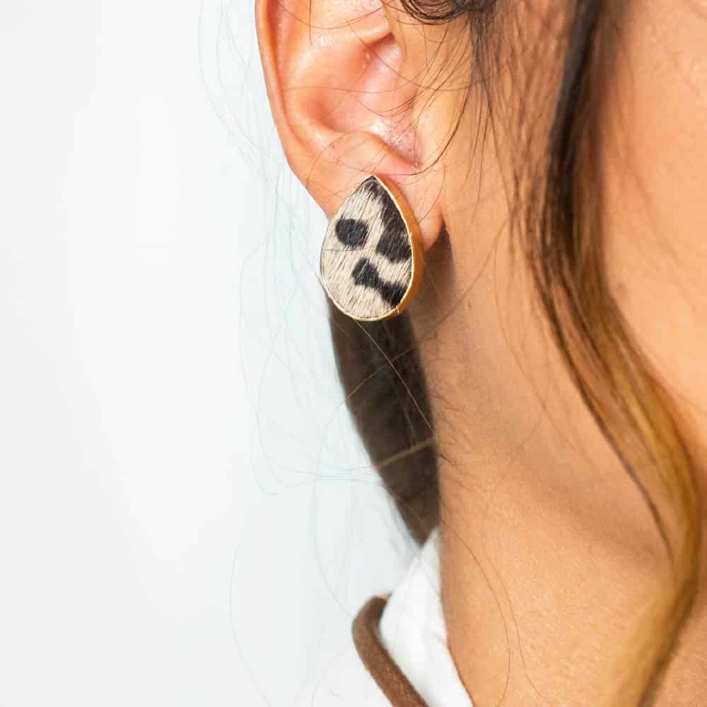Aretes Nubia Dorada - miniatura 2