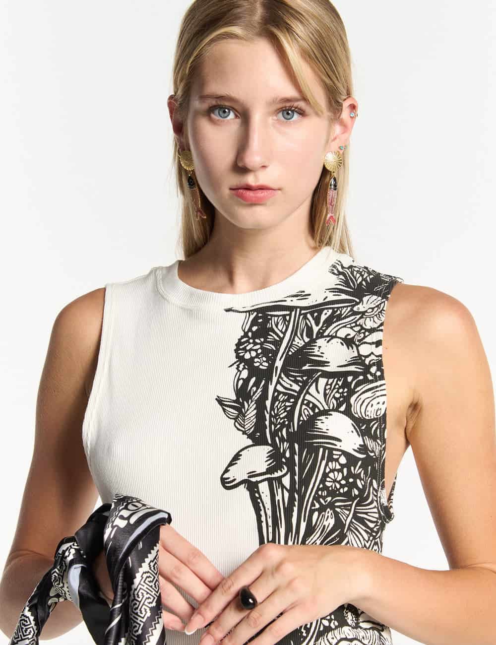 Vestido Corto cuello Alto Flora crudo Mujer - miniatura 10