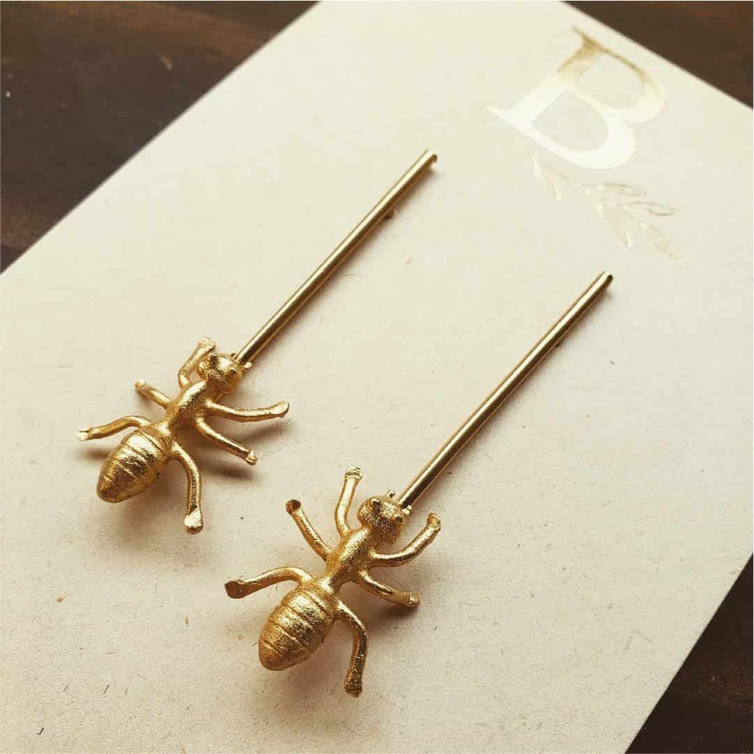 Aretes largos con hormiga pequeña - miniatura 2