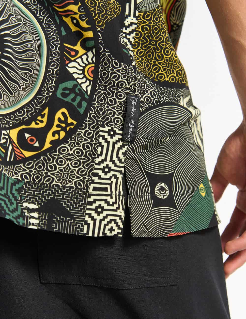 Camisa Oversize Kené multicolor Hombre - miniatura 6