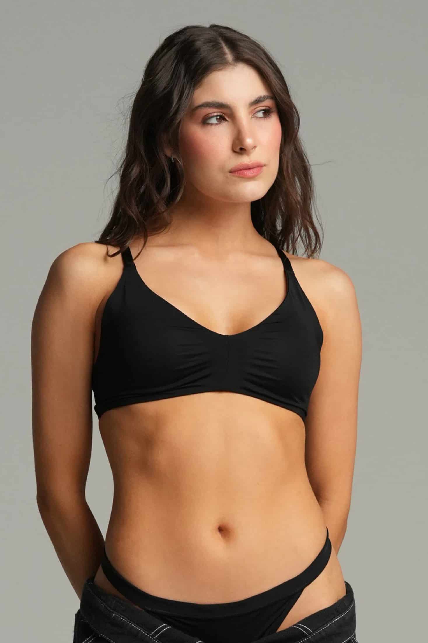 BRALETTE LISO ELLIPSE SIN ARO NI COPA TOTAL COMODIDAD 24 HORAS NEGRO - miniatura 1