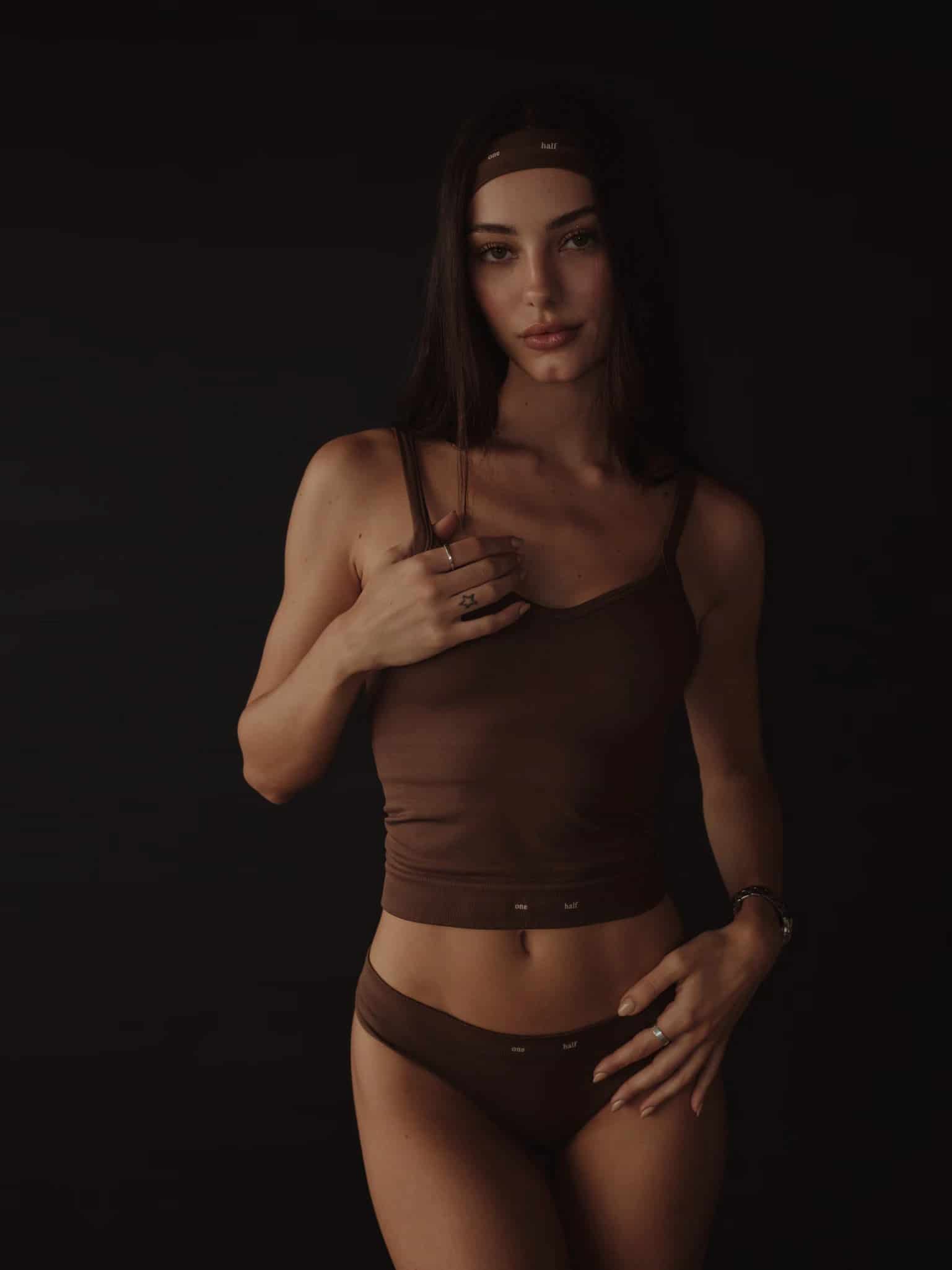STRETCHY SEAMLESS THONG - SEPIA - miniatura 6