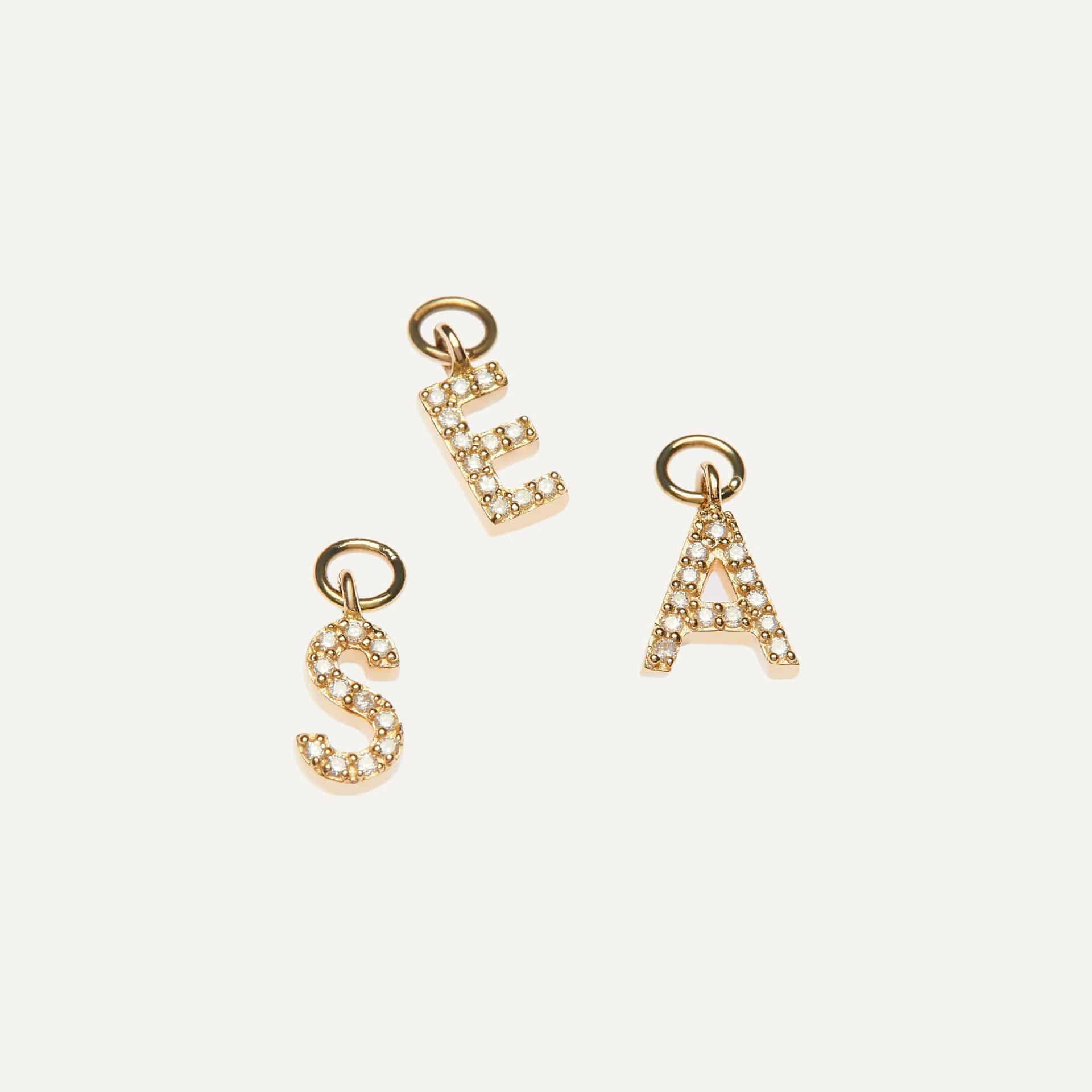Charms huggies letras diamantes - miniatura 1