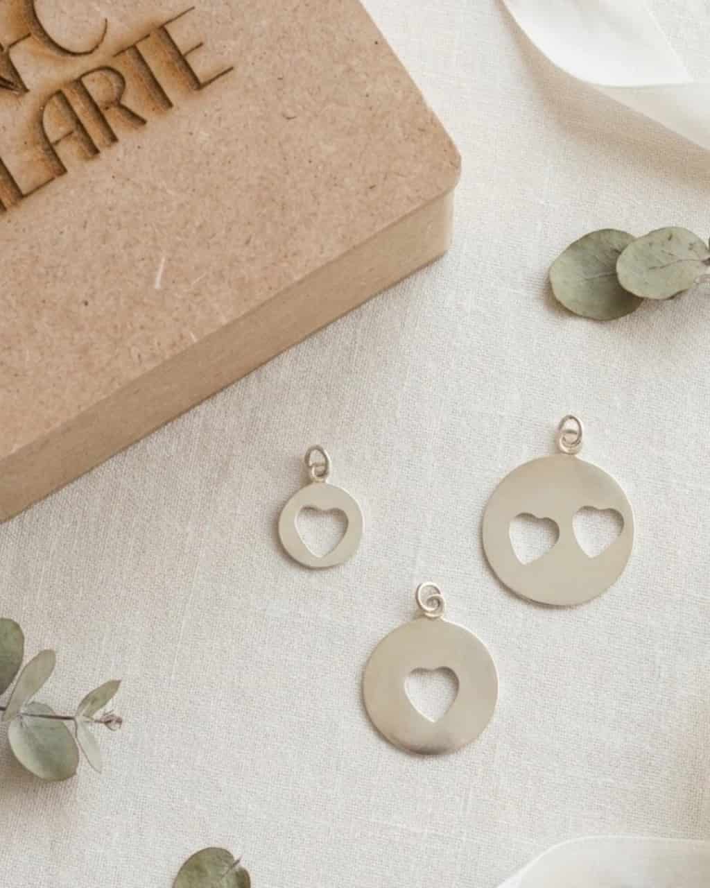 Dije dos corazones en Plata ley 950 - miniatura 2
