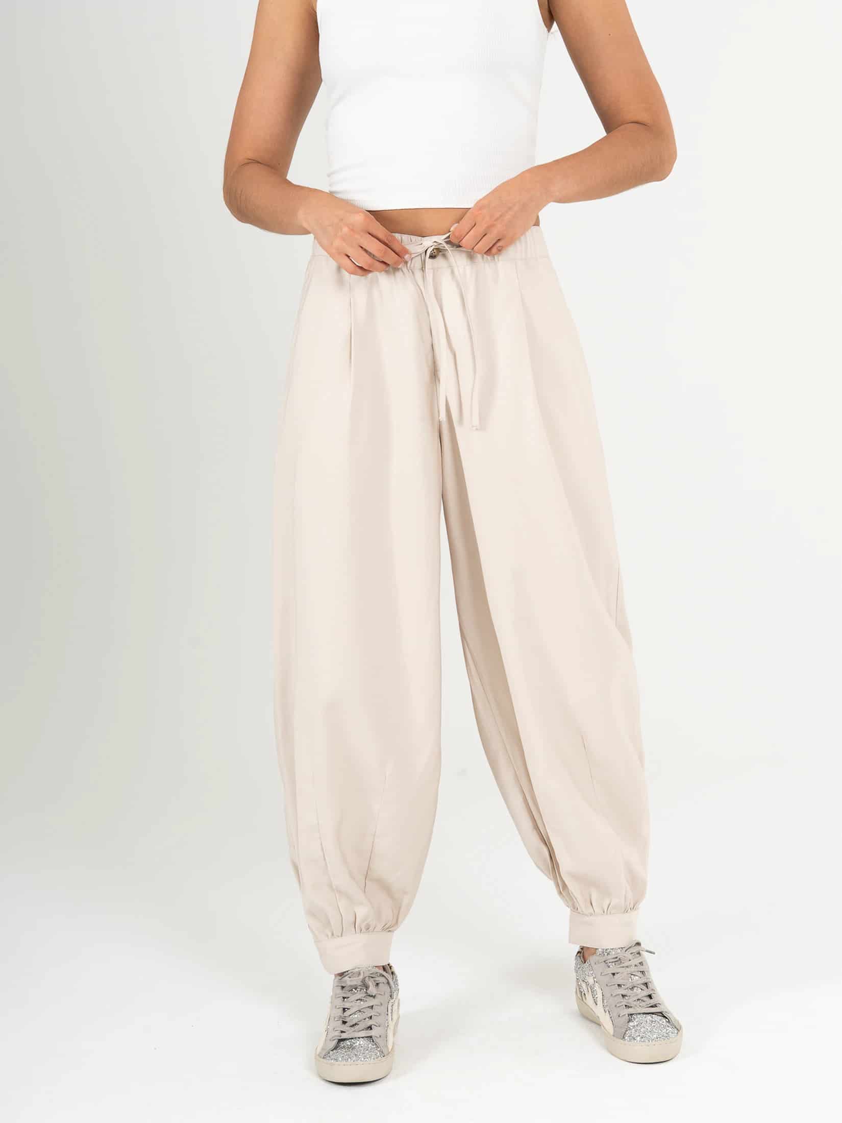 Ref: 0620539 Pantalón wide leg, tejido plano liviano, tiro alto, detalle en bota, tono arena - miniatura 3